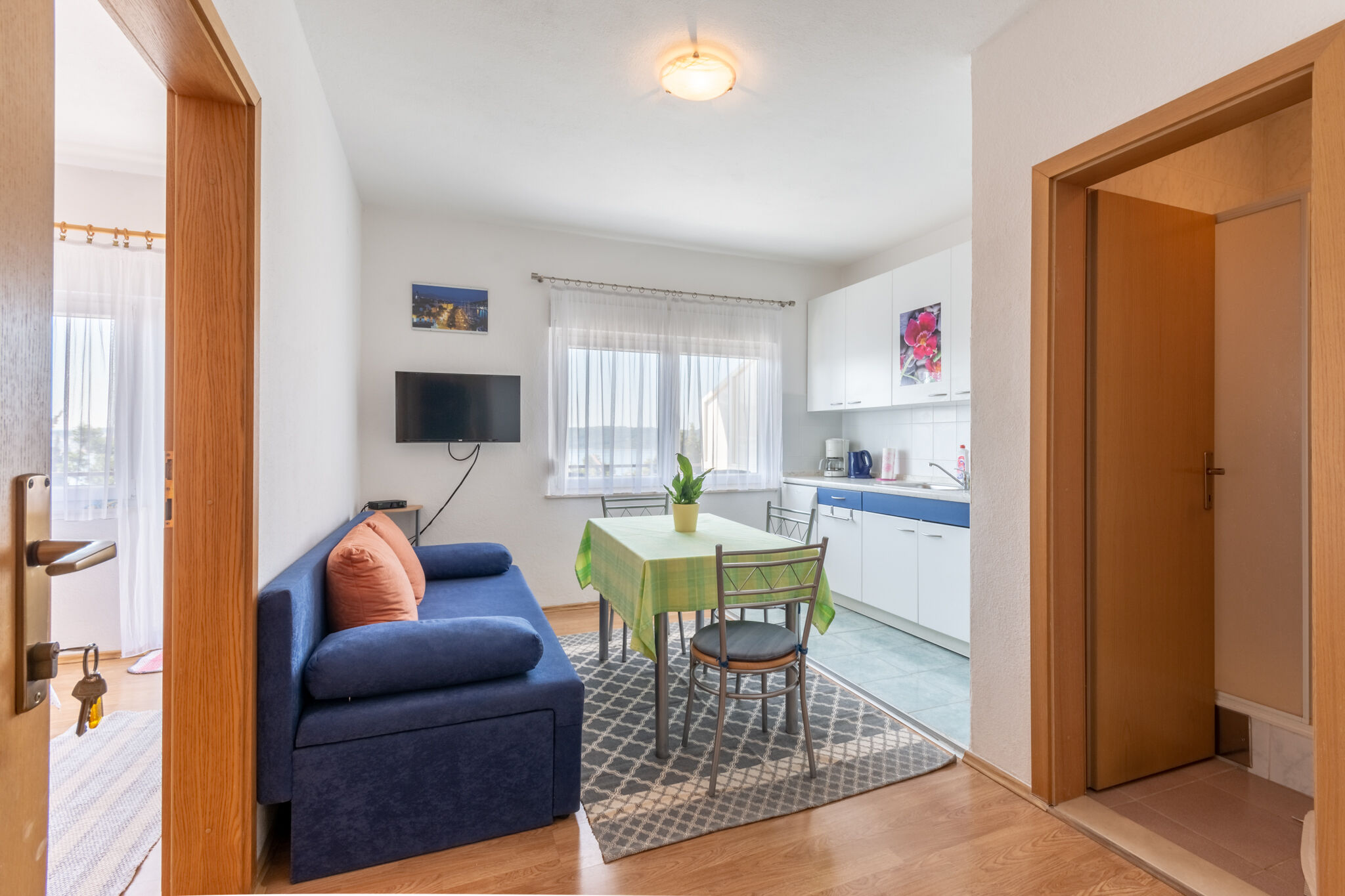 Apartments Mirjana 113351-A2