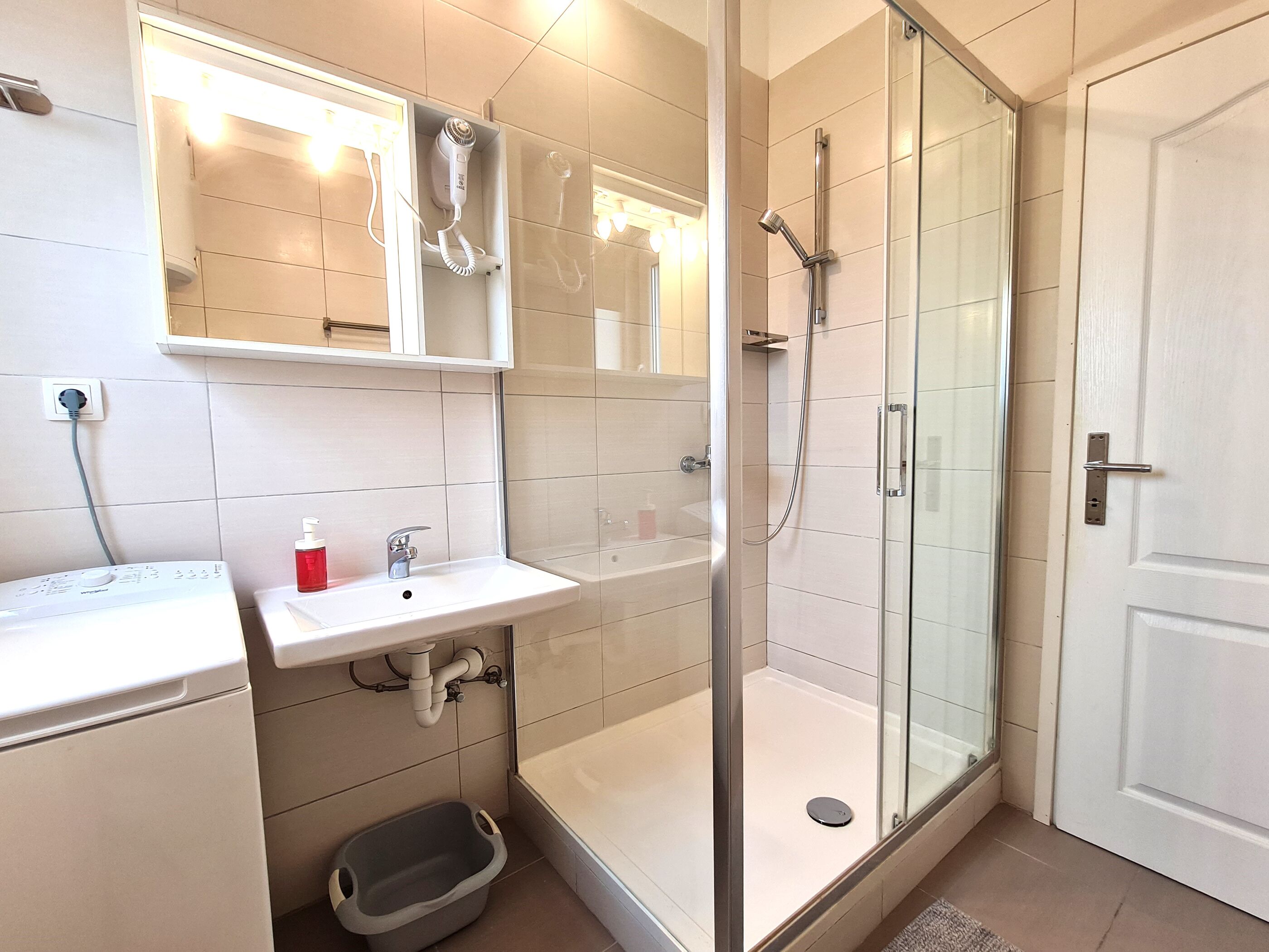 Apartments Bruno 18631-A1