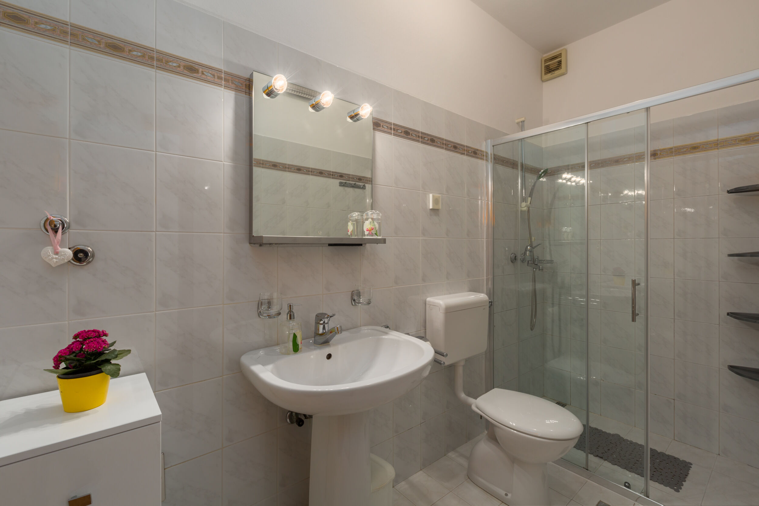 Apartment Residence Livija 1 s bazenom 64722-A1