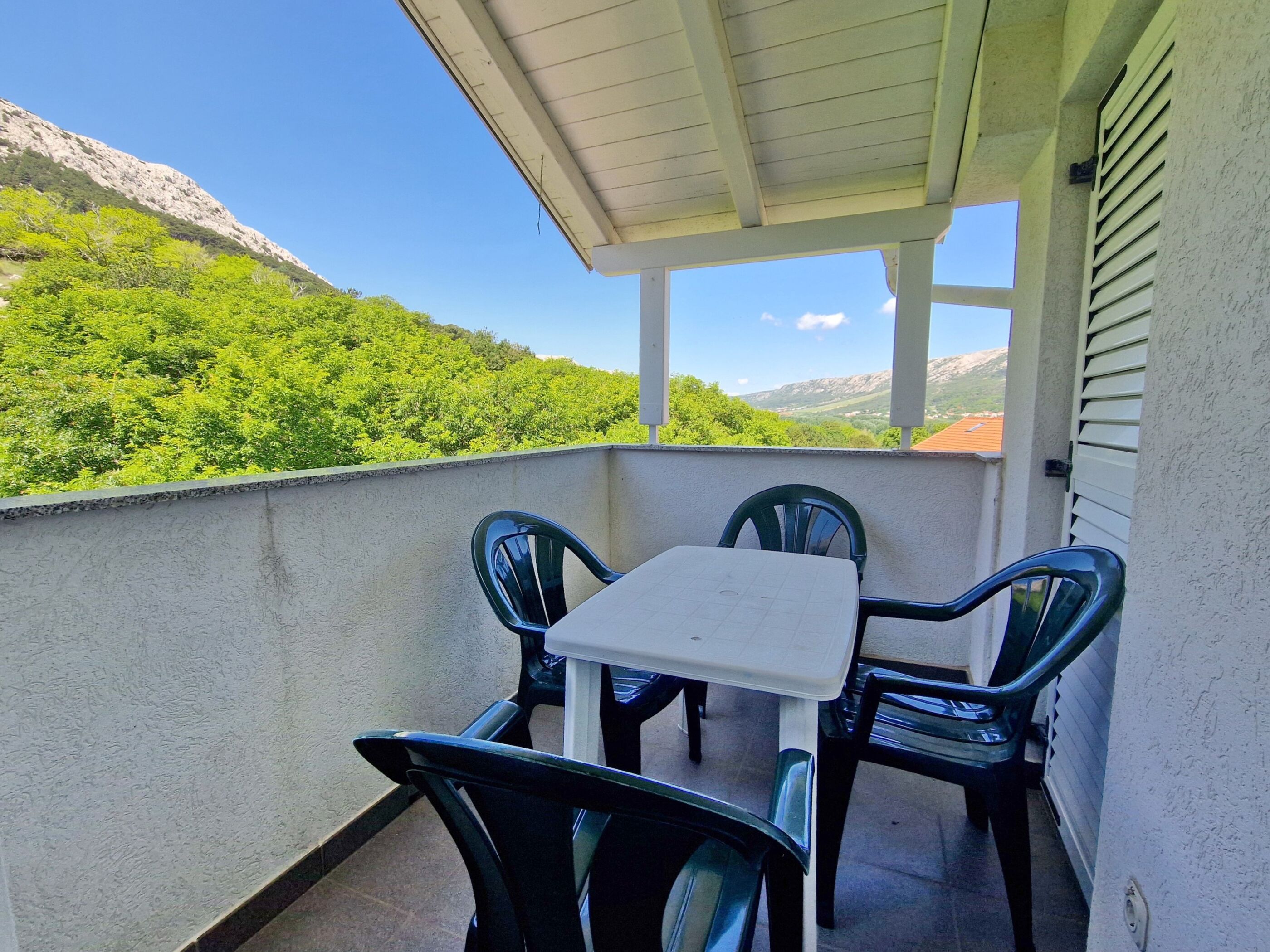 Apartments Žorič/Vavričkova/Đikić 69431-A1
