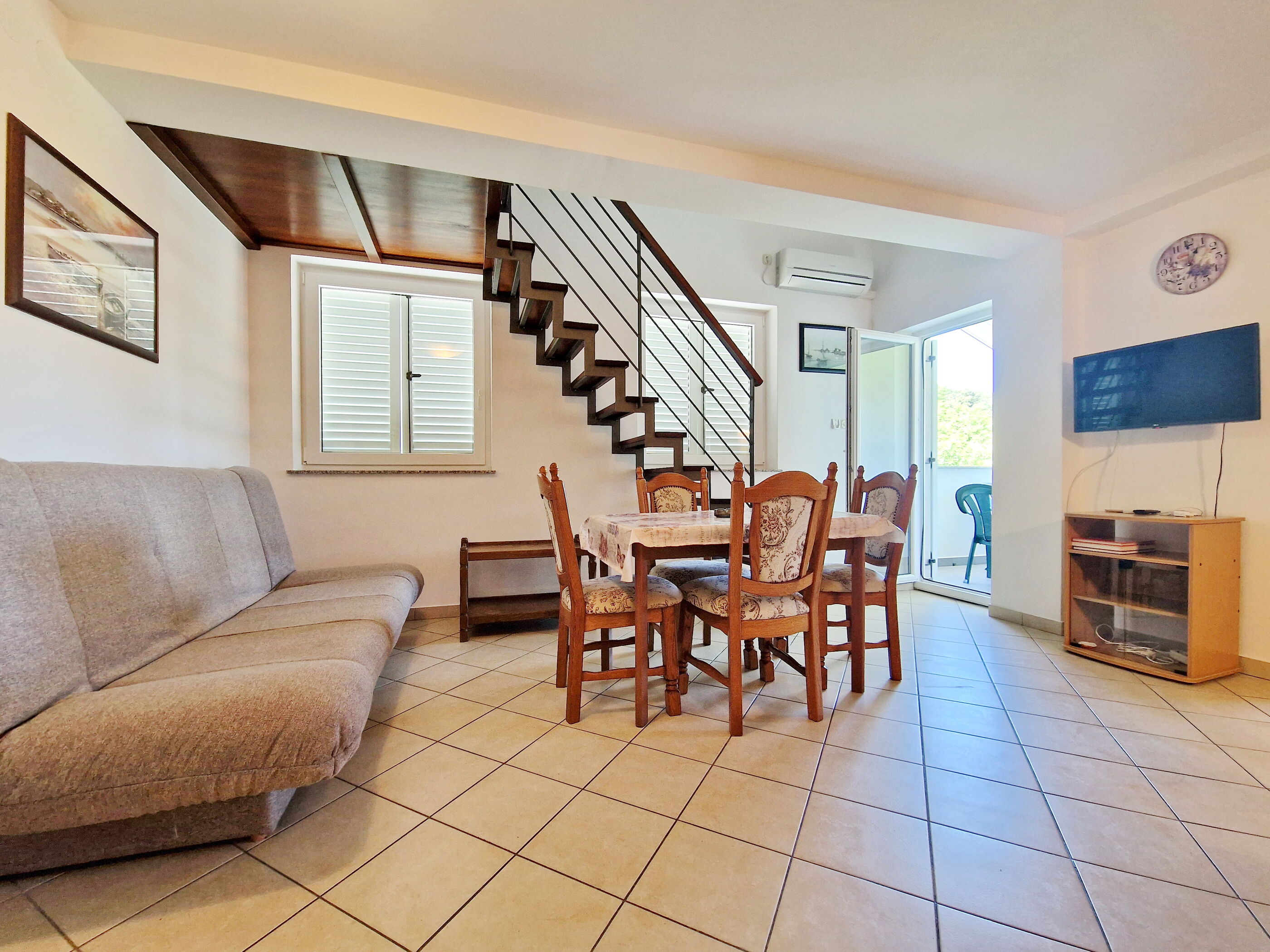 Apartments Žorič/Vavričkova/Đikić 69431-A1