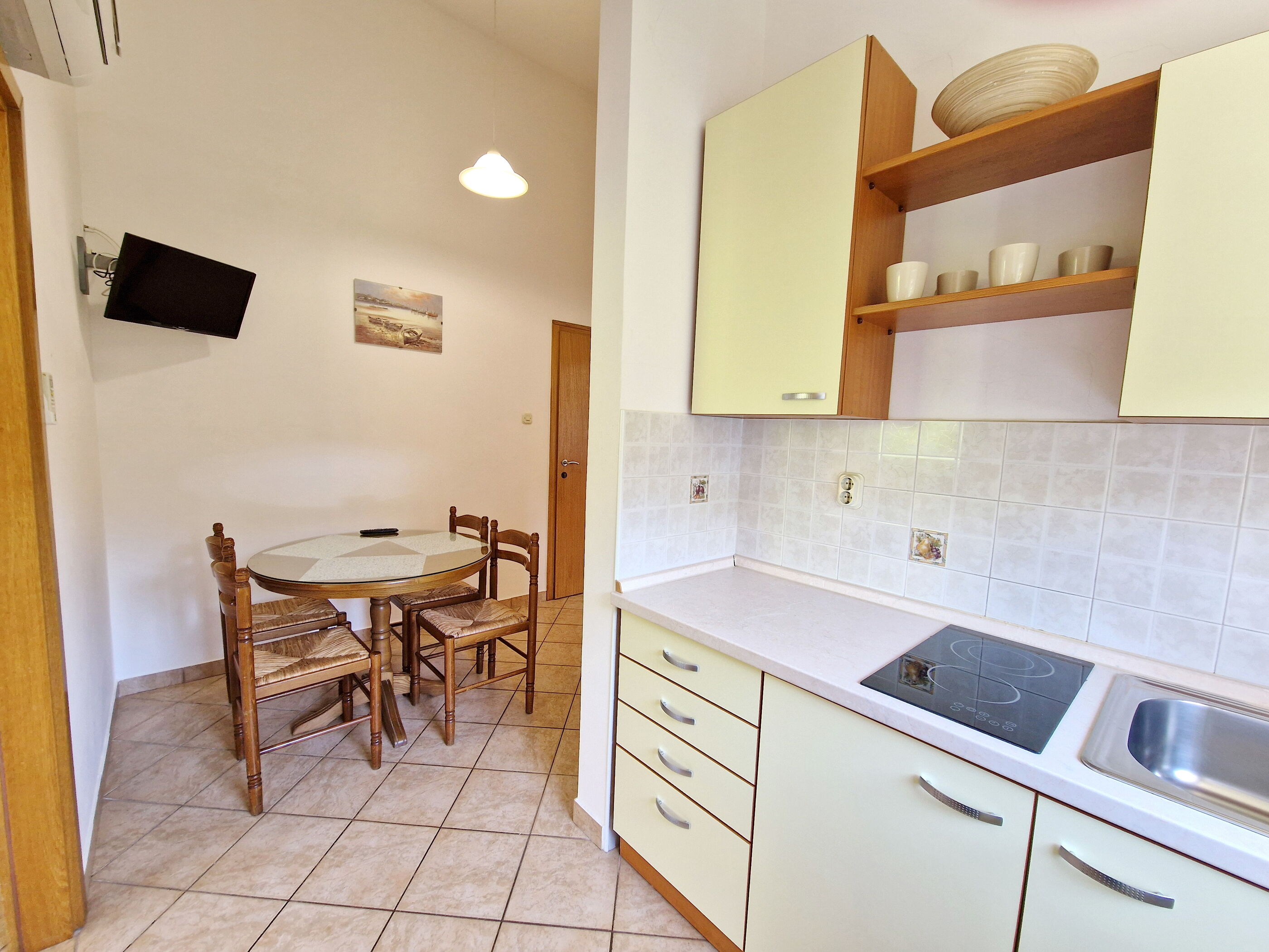 Apartments Žorič/Vavričkova/Đikić 69431-A3