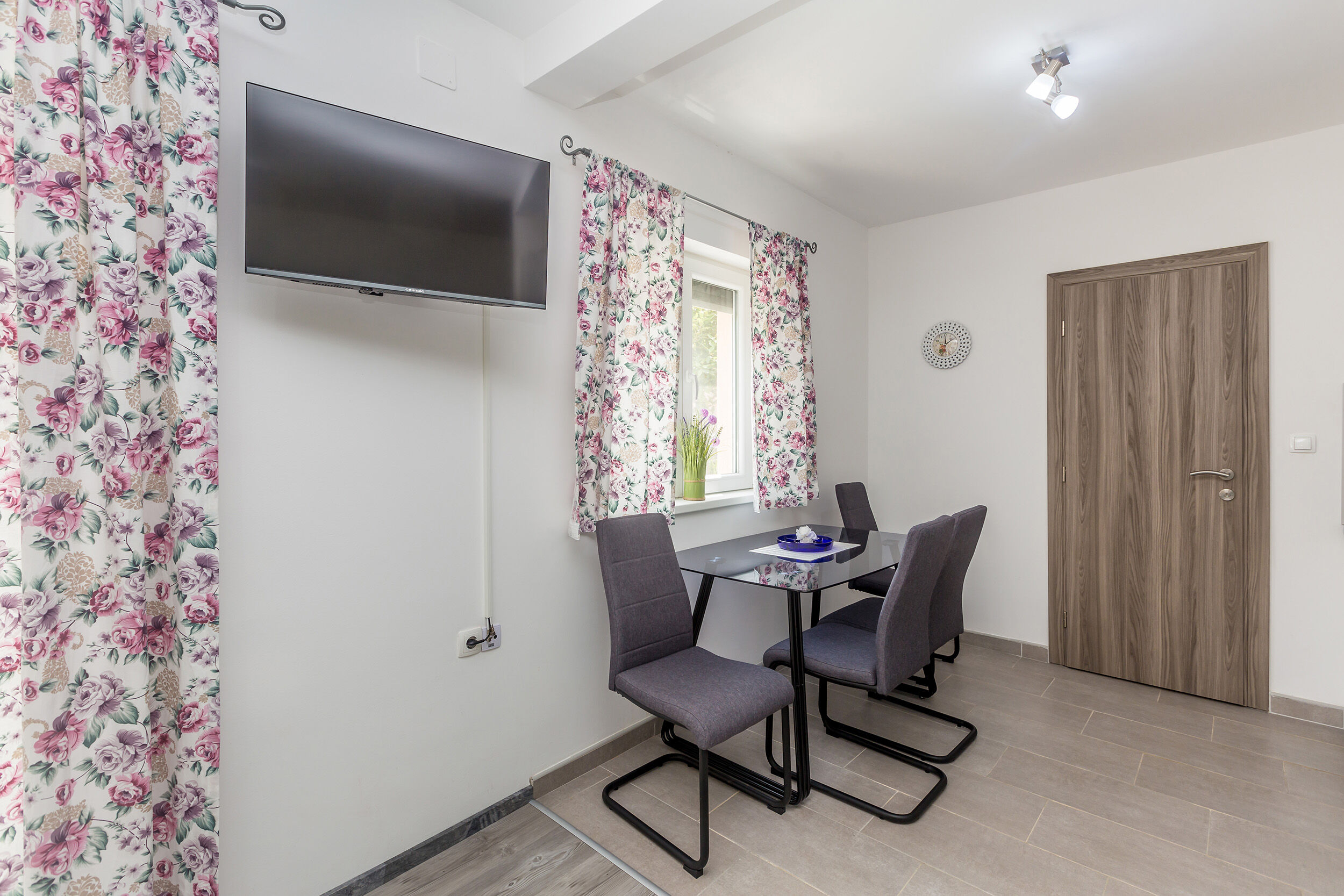 Apartments Tena 62028-A2