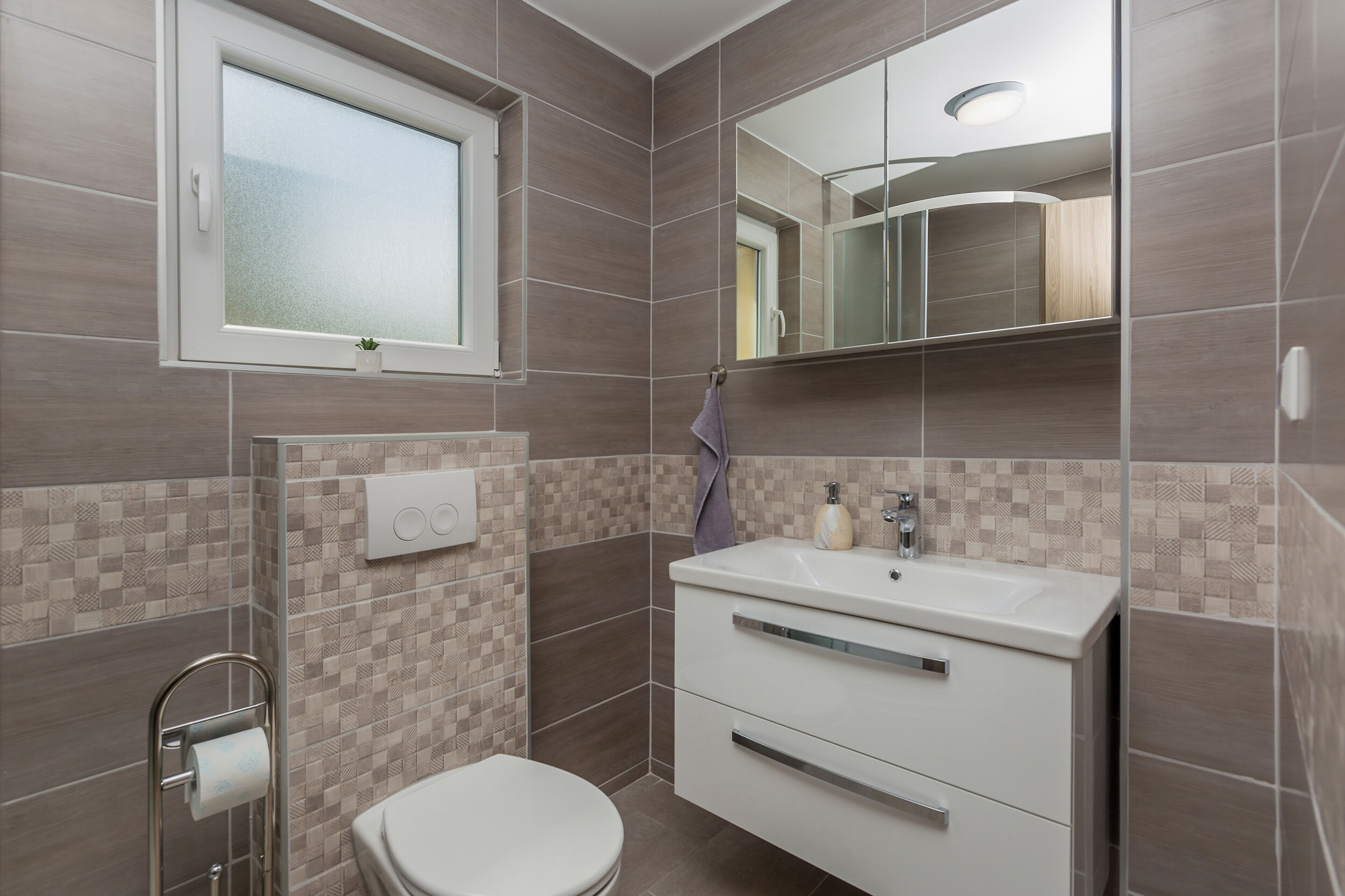 Apartments Tena 62028-A3