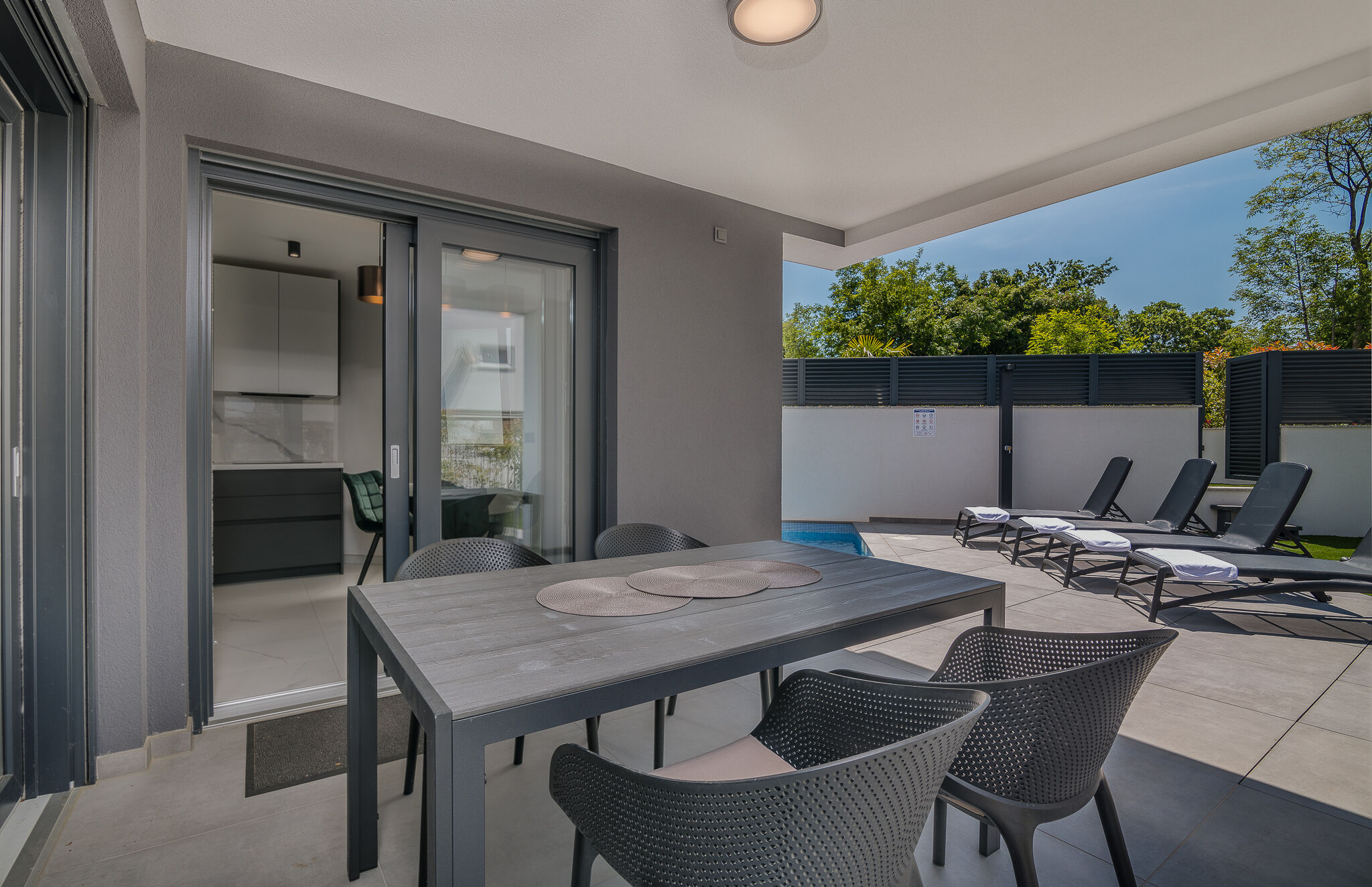 Apartments BP LUX 12282-A1