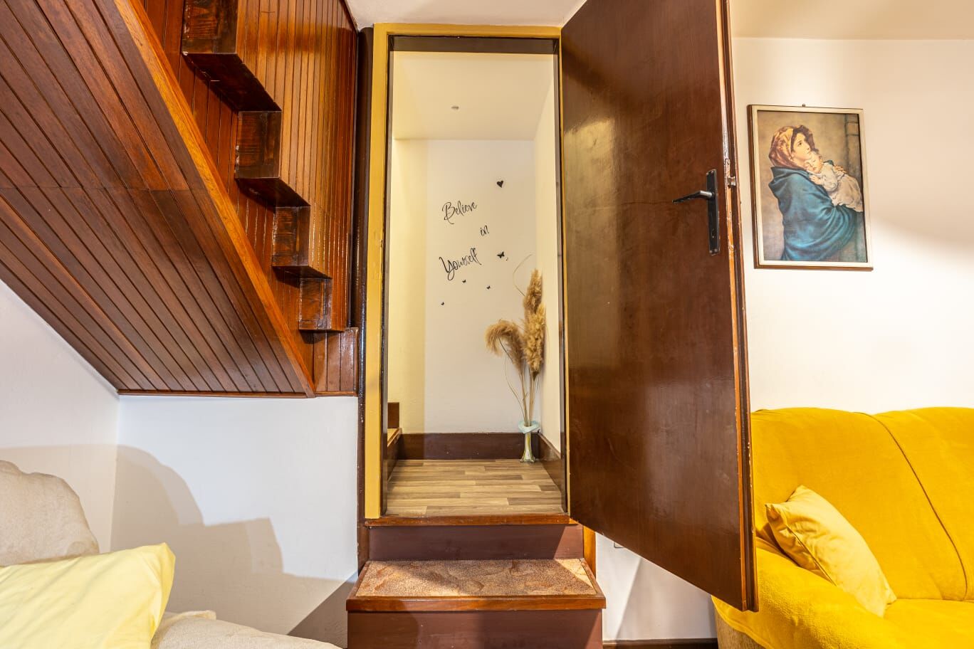Apartment B&I 100831-A1