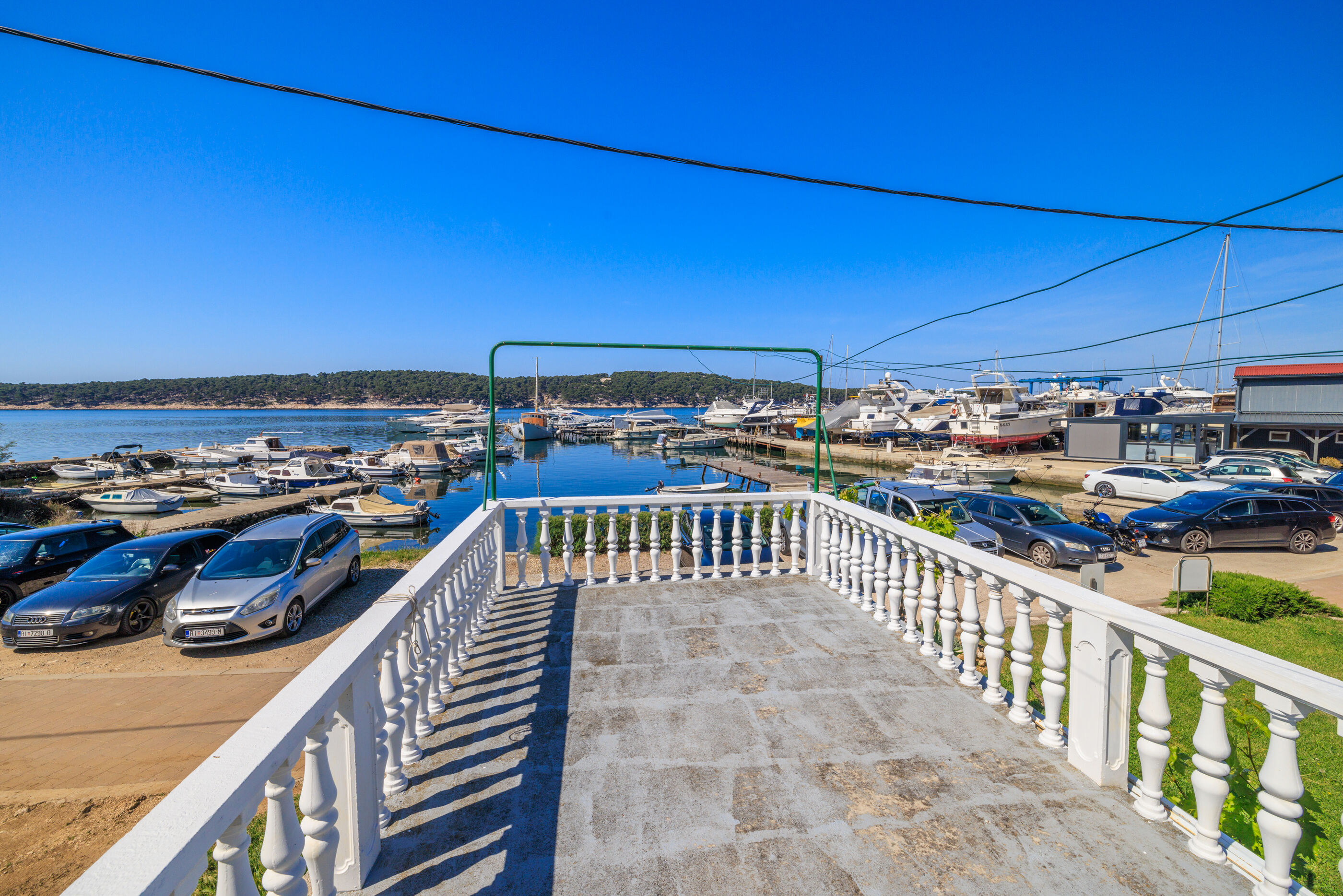 Apartments Near the sea Barbat 17702-A2