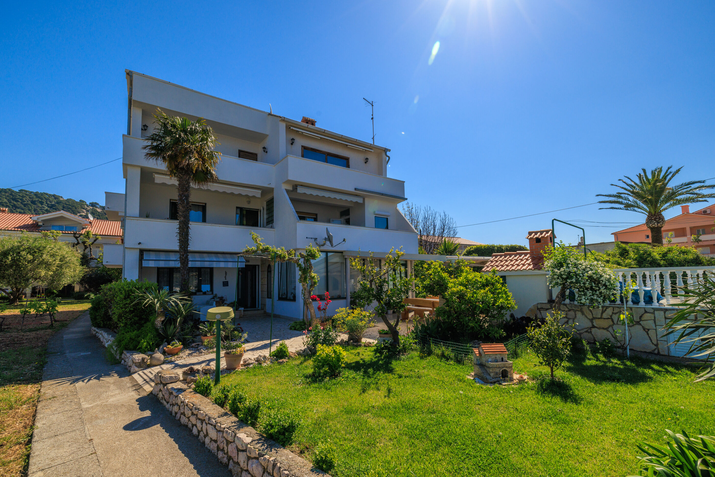 Apartments Near the sea Barbat 17702-A2