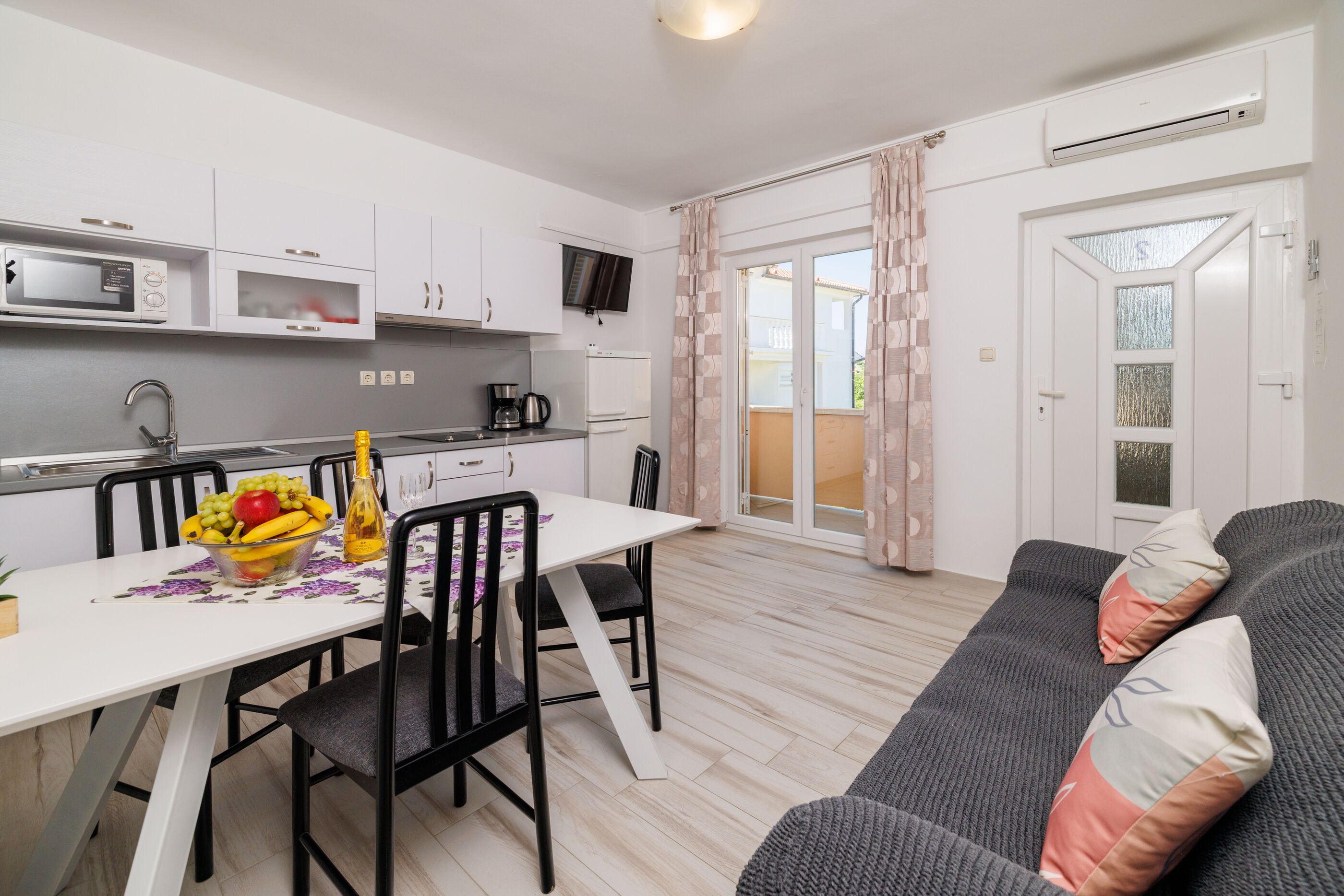 Apartments Ruzica F 97861-A2