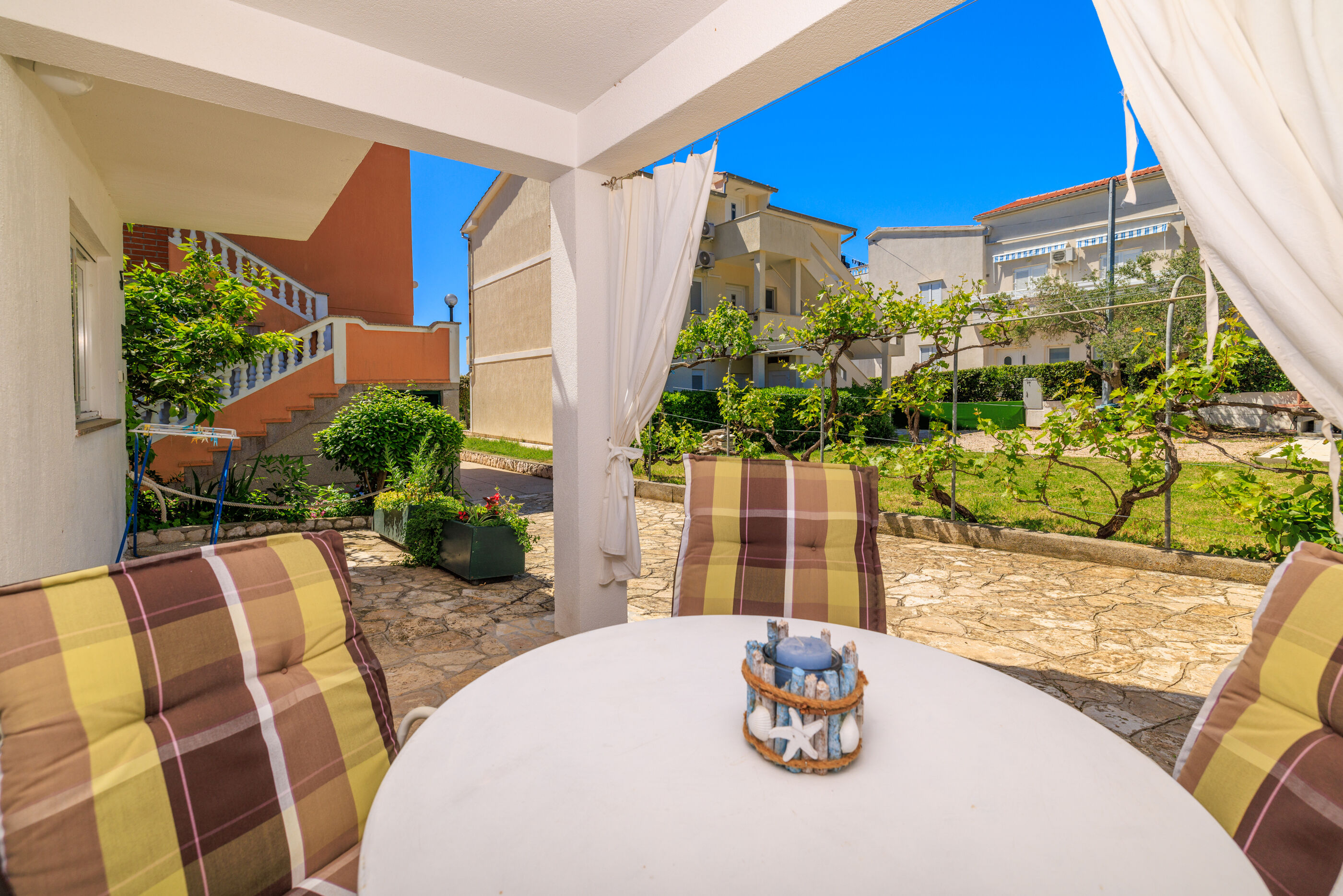 Apartments Andelka D 97562-A5