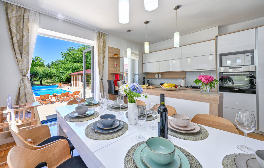 Villa Home2B V9472-K1