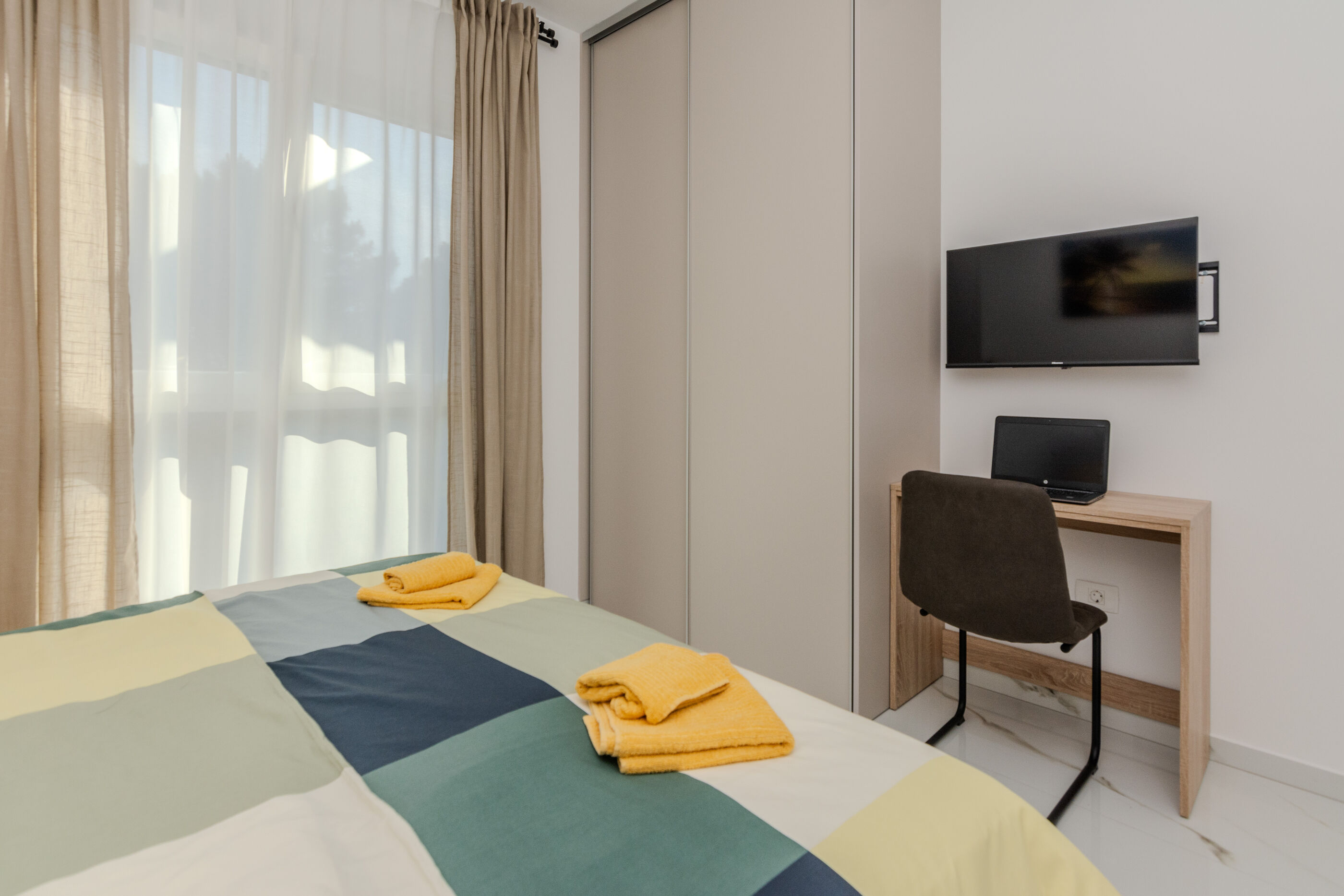 Apartments Fil Cosic 44964-A1
