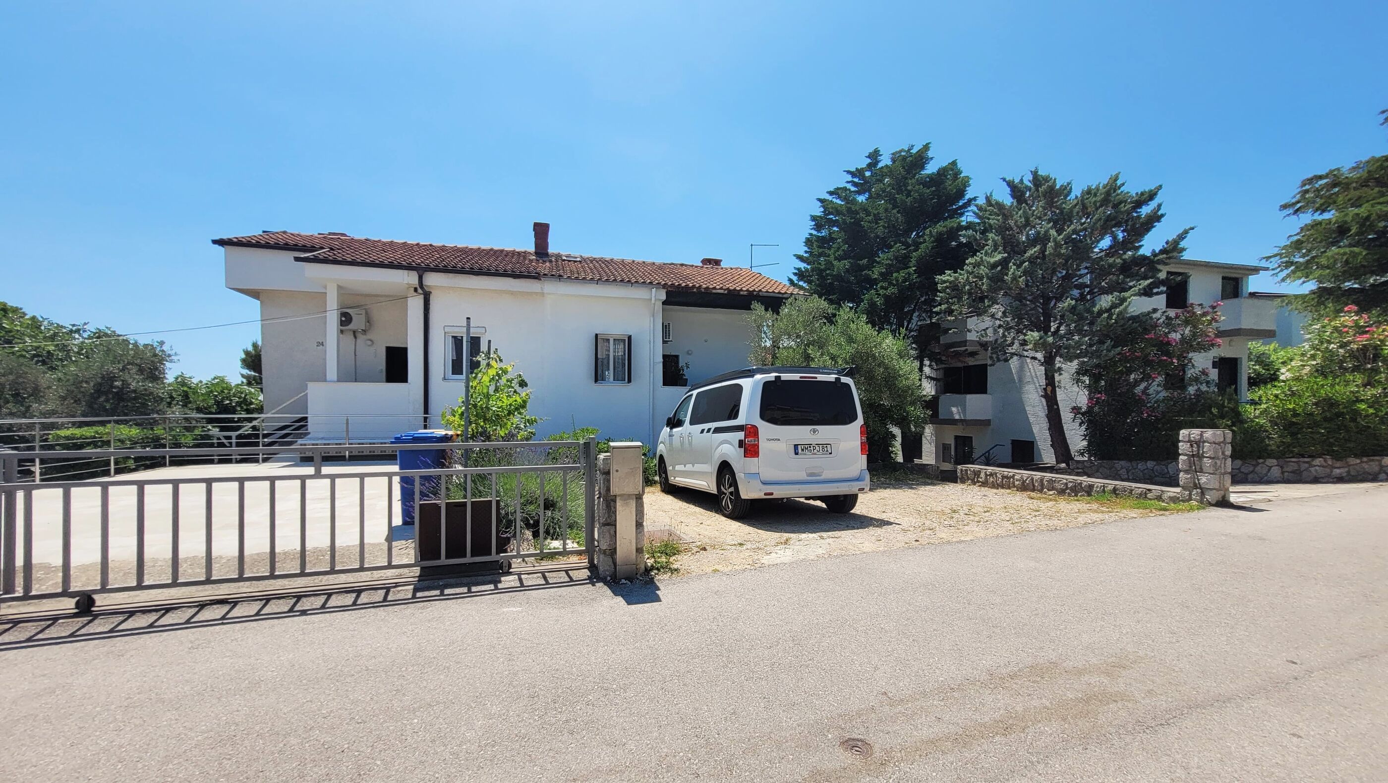 Apartment Loncar 62048-A1