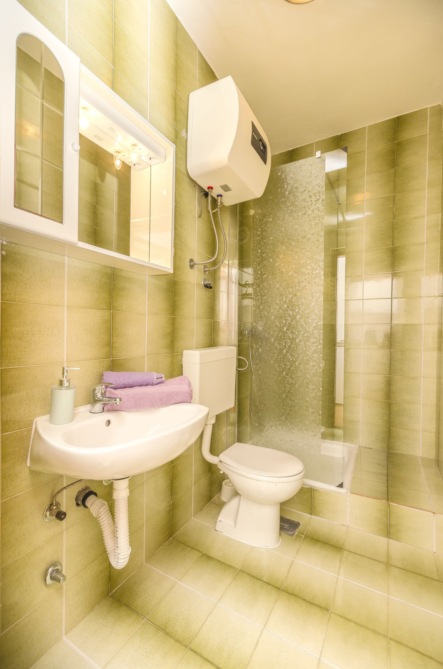 Apartment and Rooms Artina 25091-S2