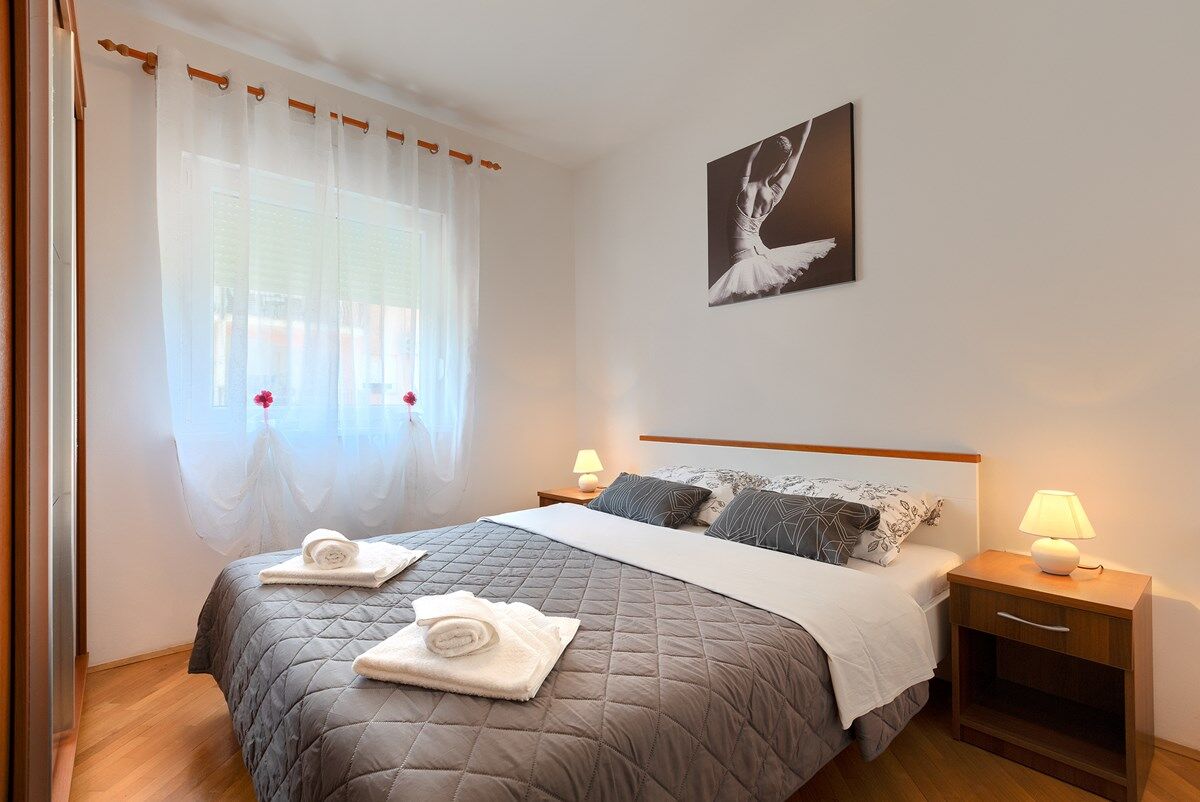 Peach House 74256-A1