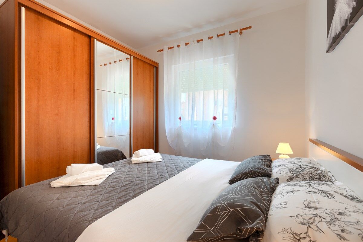 Peach House 74256-A1