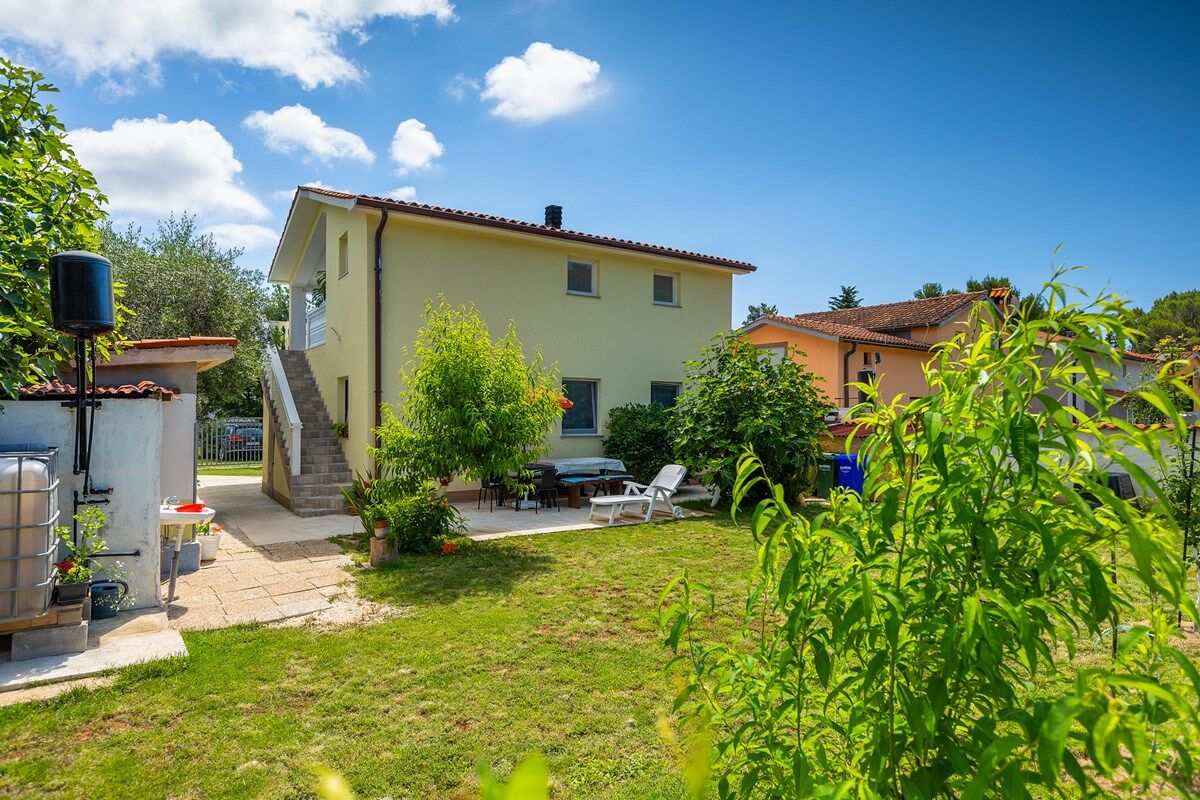 House Columbo 74257-A1