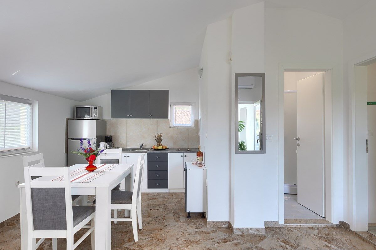 House Columbo 74257-A1