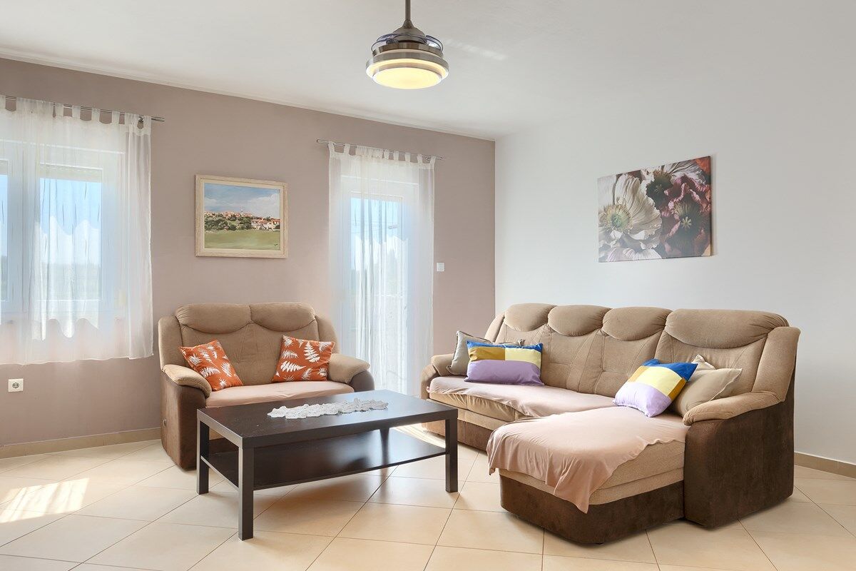 House Kristina 74302-A1