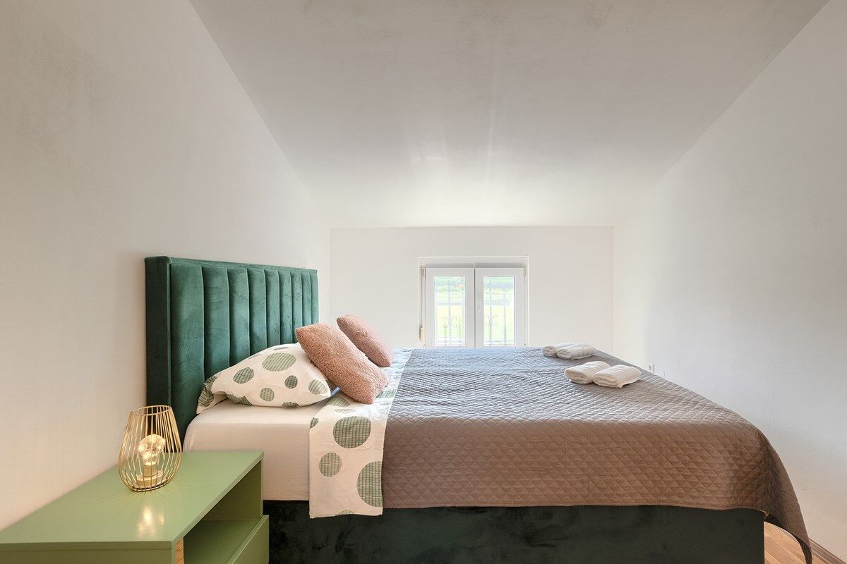 House Kristina 74302-A1