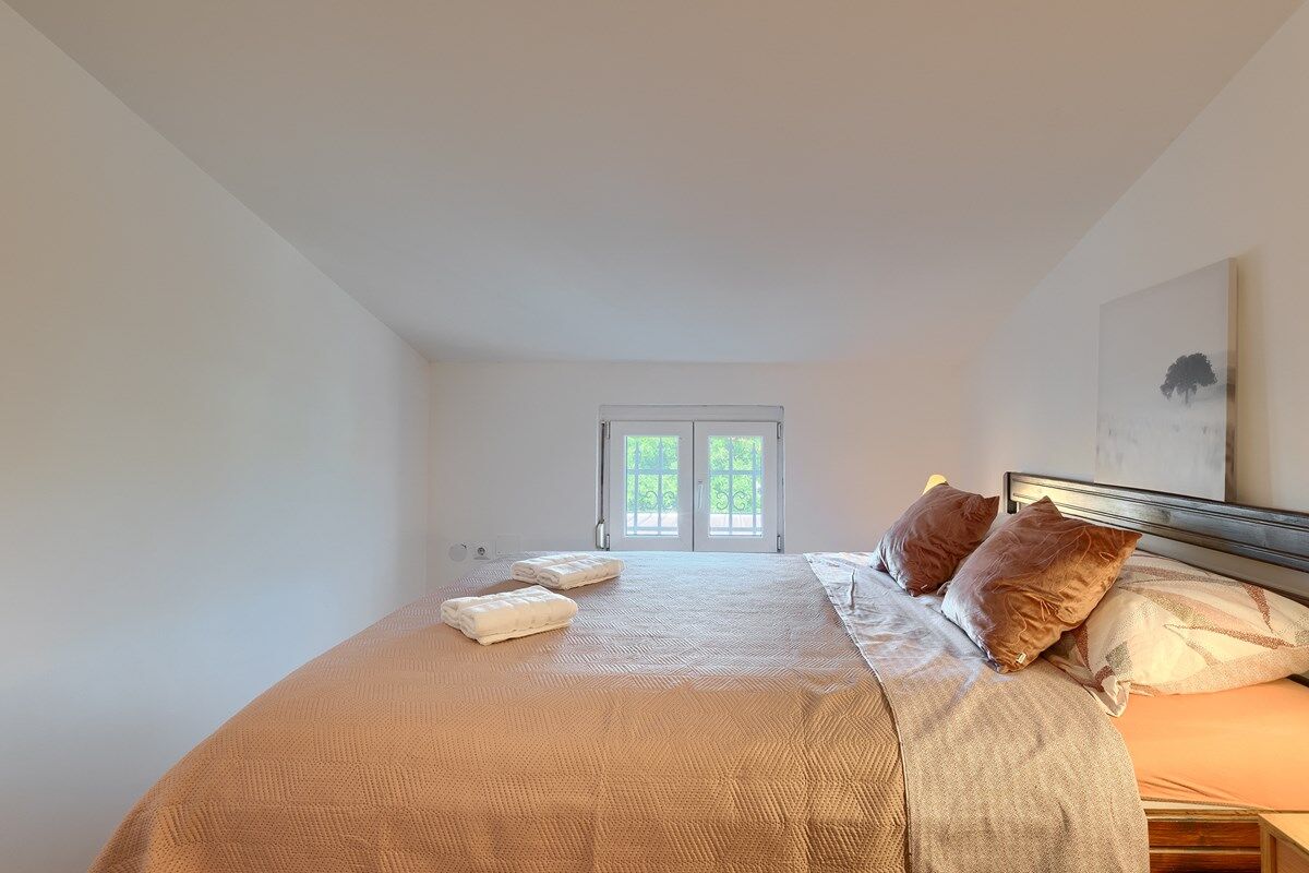 House Kristina 74302-A1