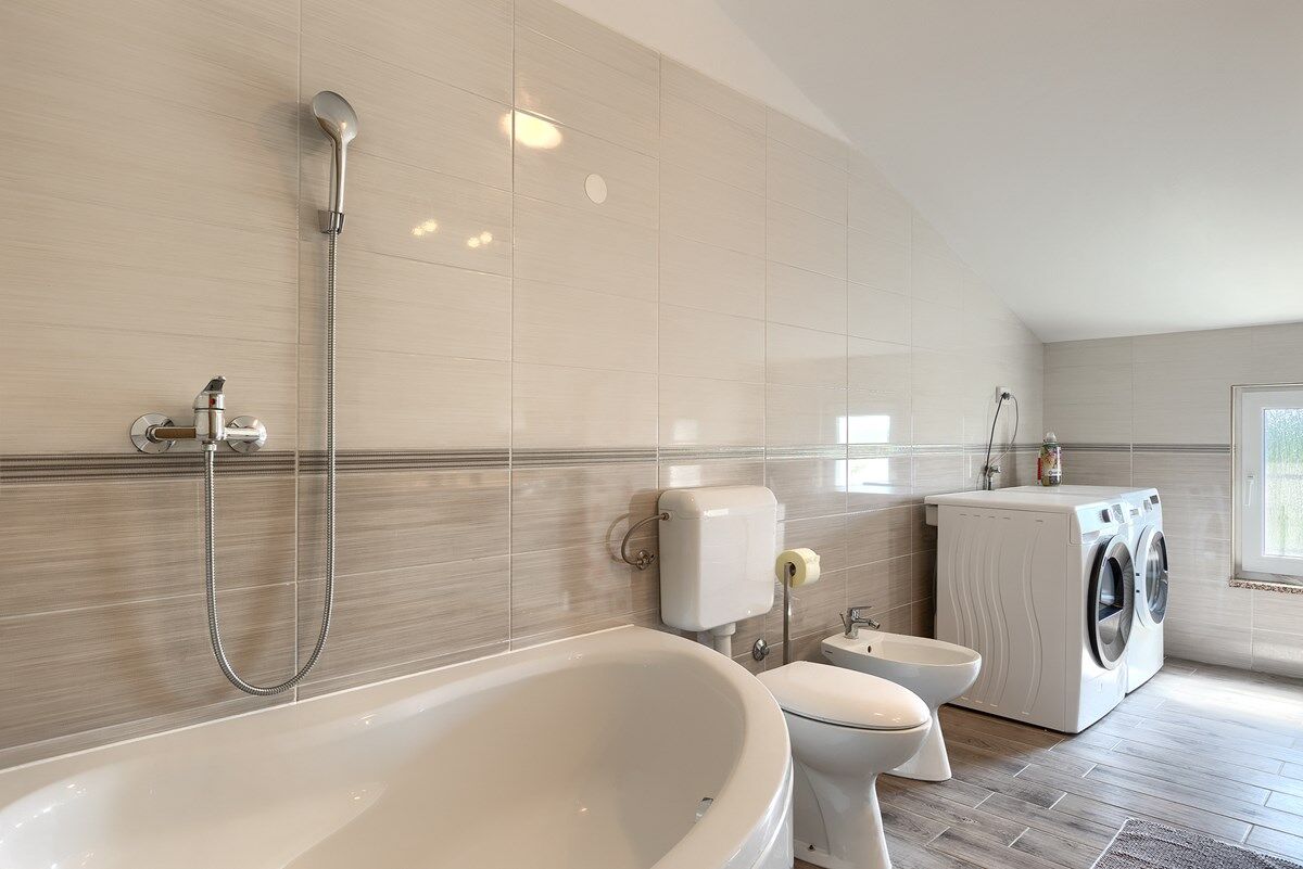 House Kristina 74302-A1