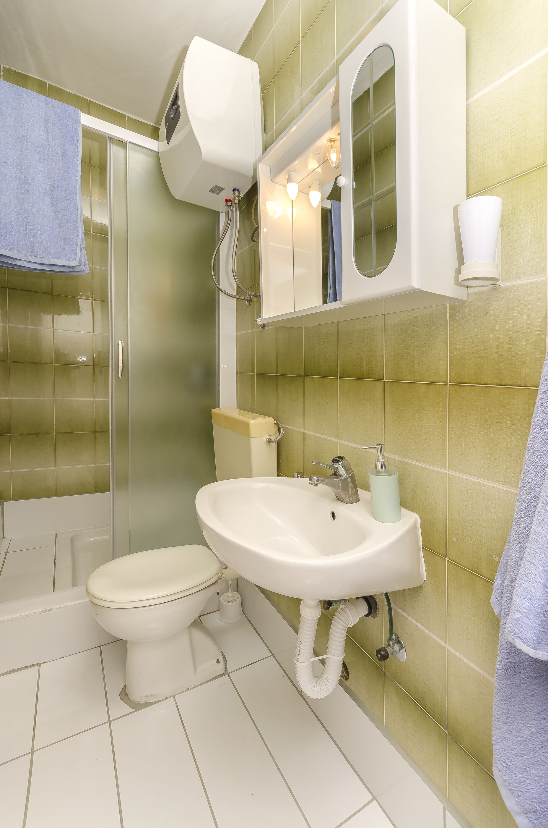 Apartment and Rooms Artina 25091-S4