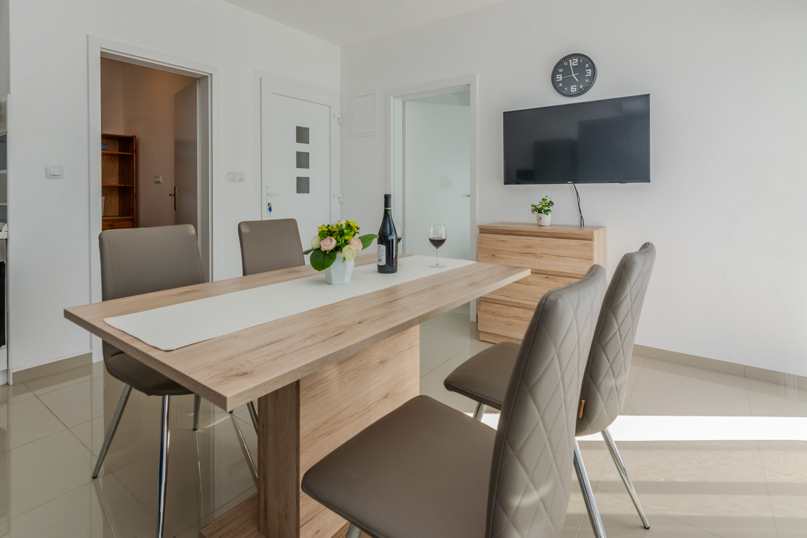 Apartment Marovic 64134-A1