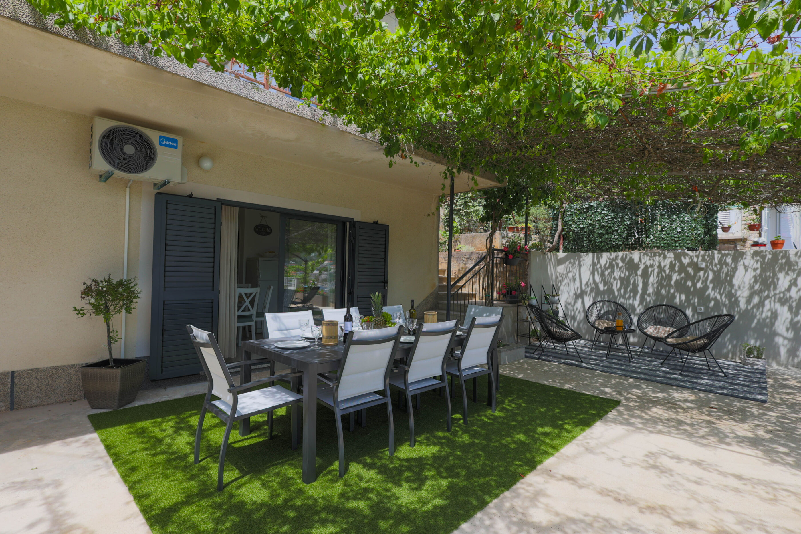 Photo of House Ivana