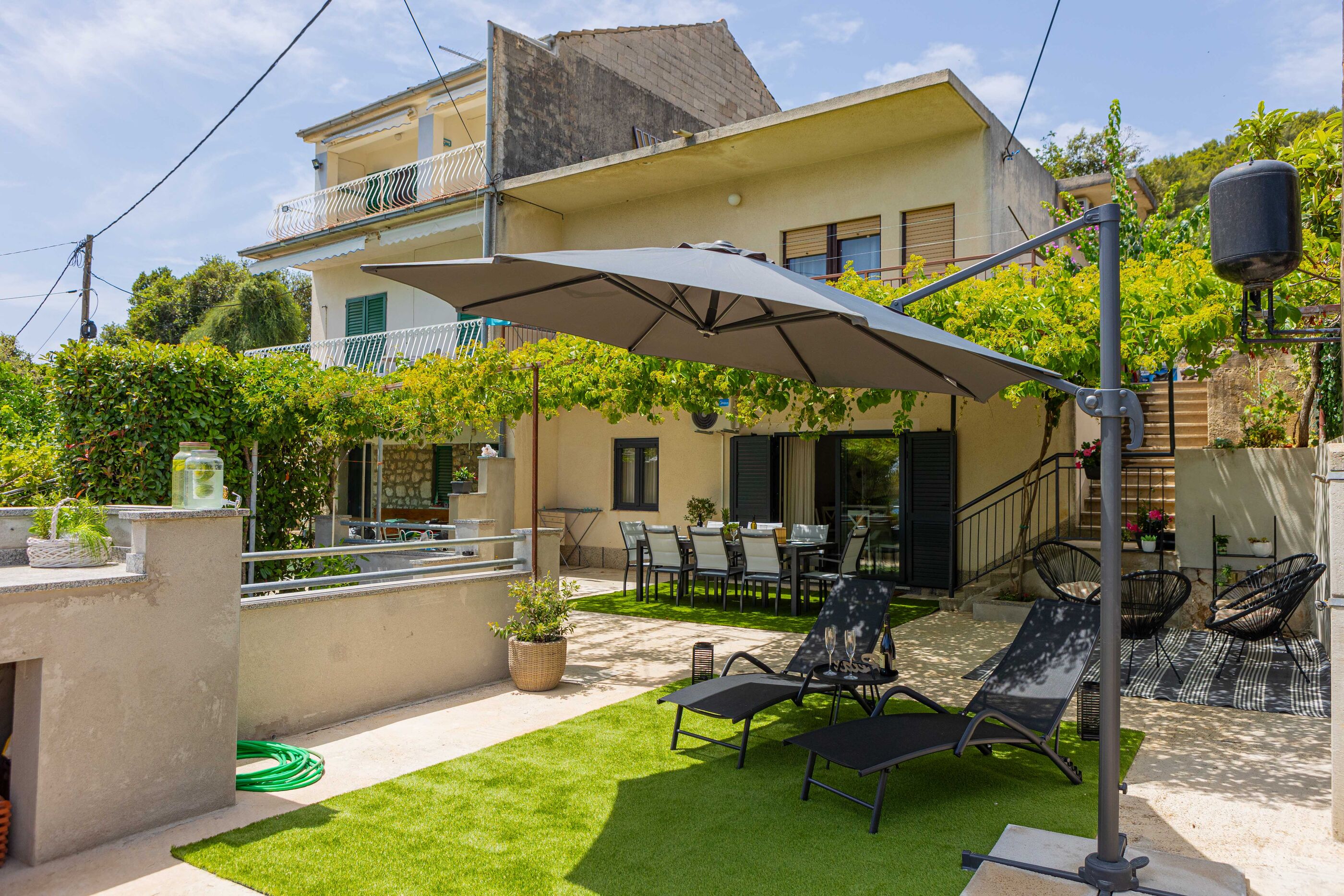 Photo of House Ivana