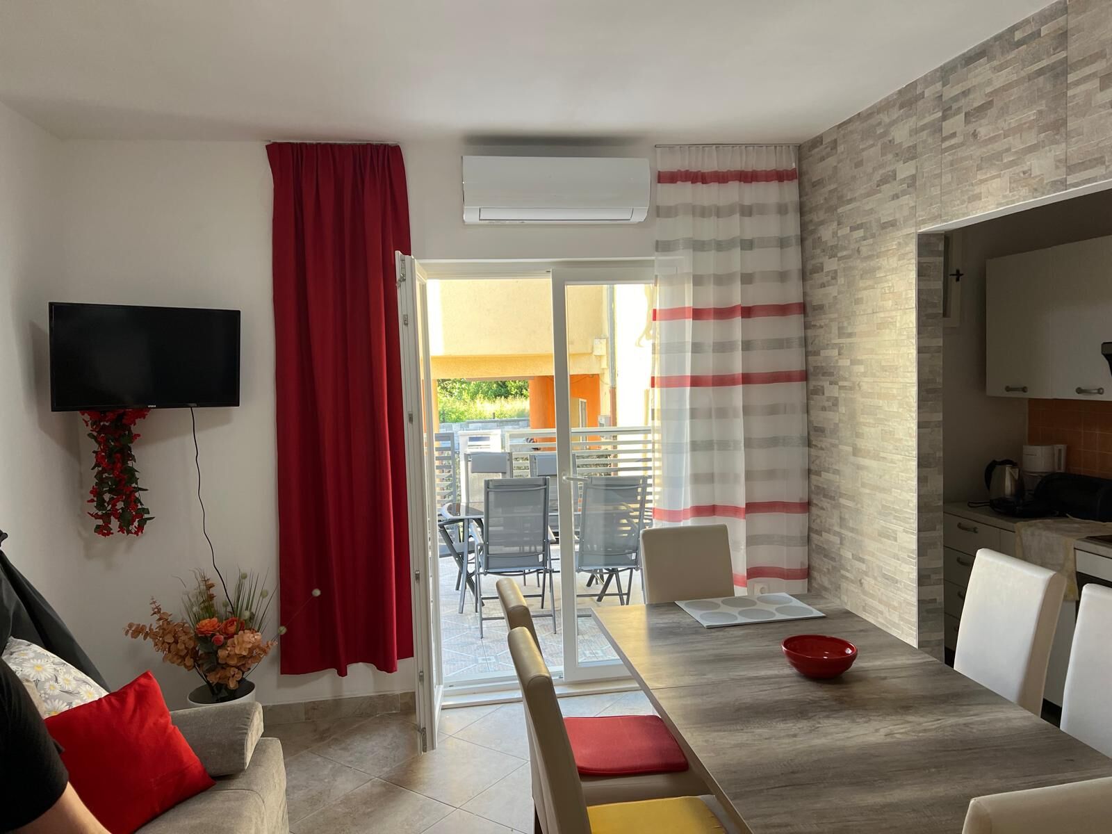 Apartments Milica 81401-A2