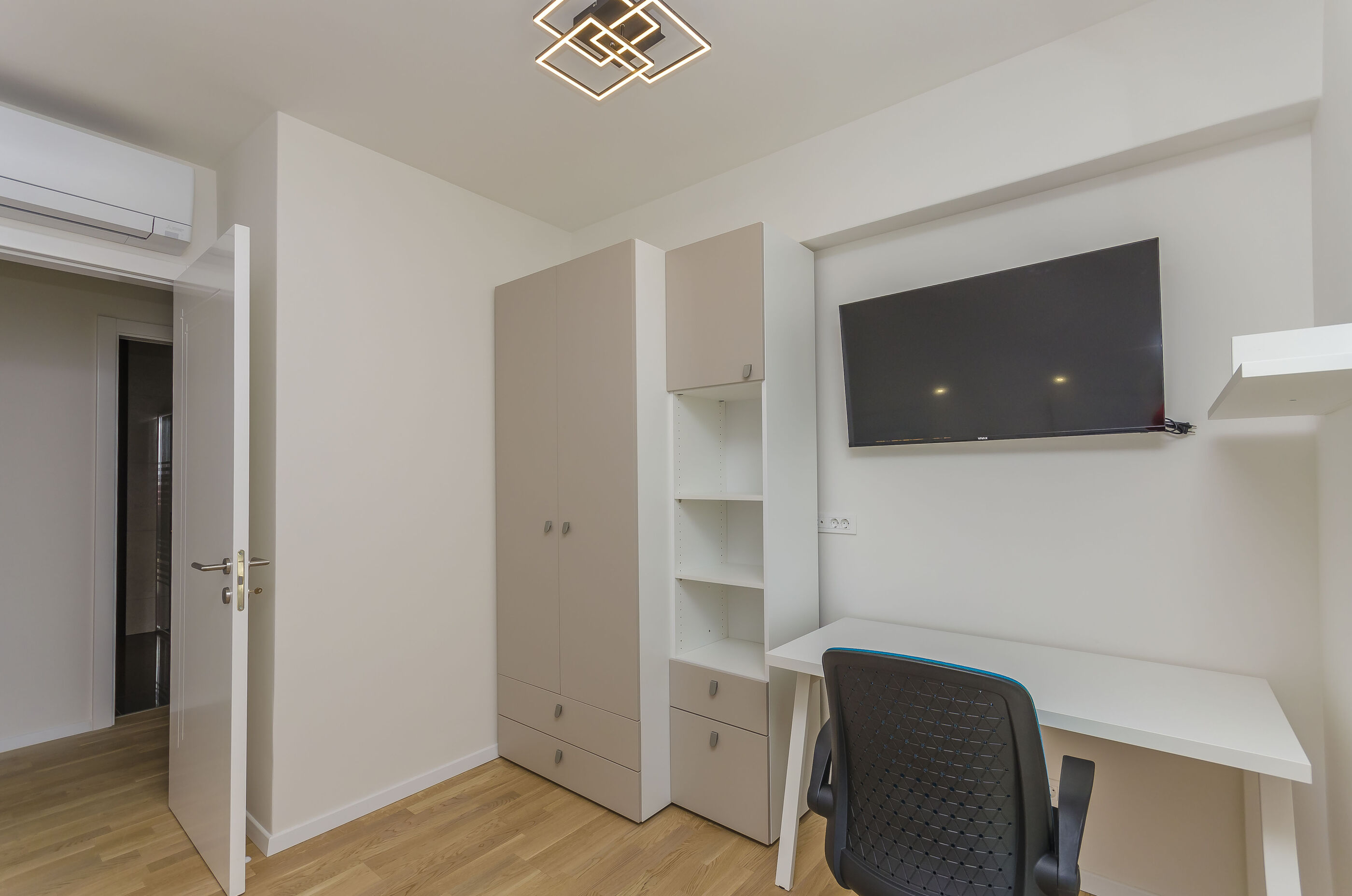 Apartments Adriatic 104281-A1