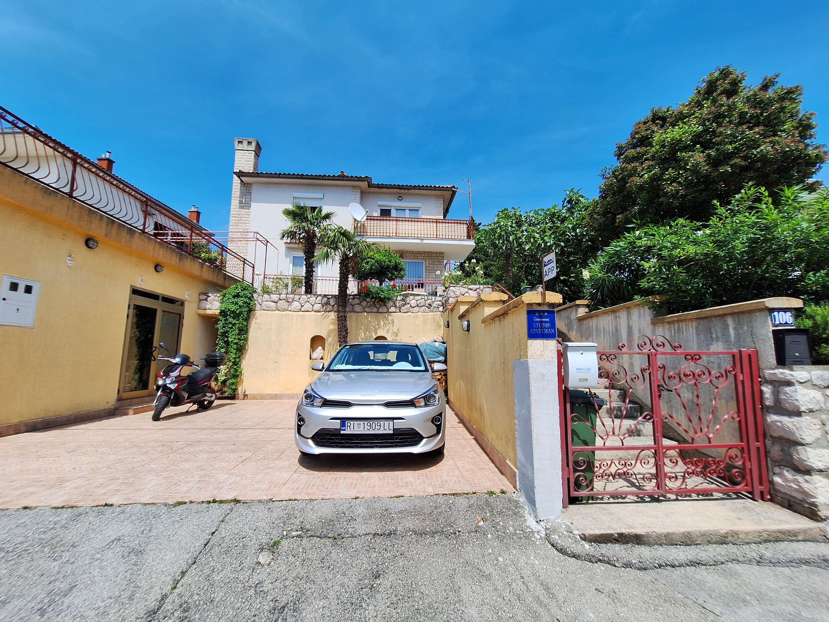 Apartments Tortuga 82451-A1