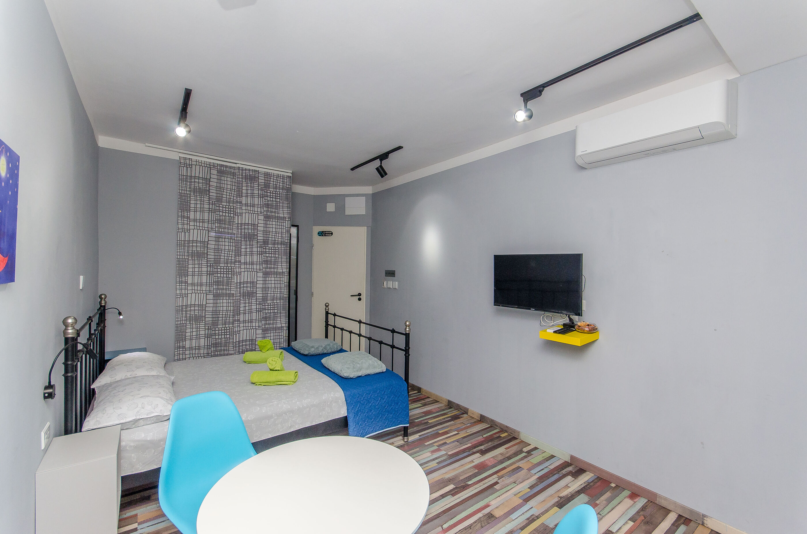 Rooms Chic 99041-S4