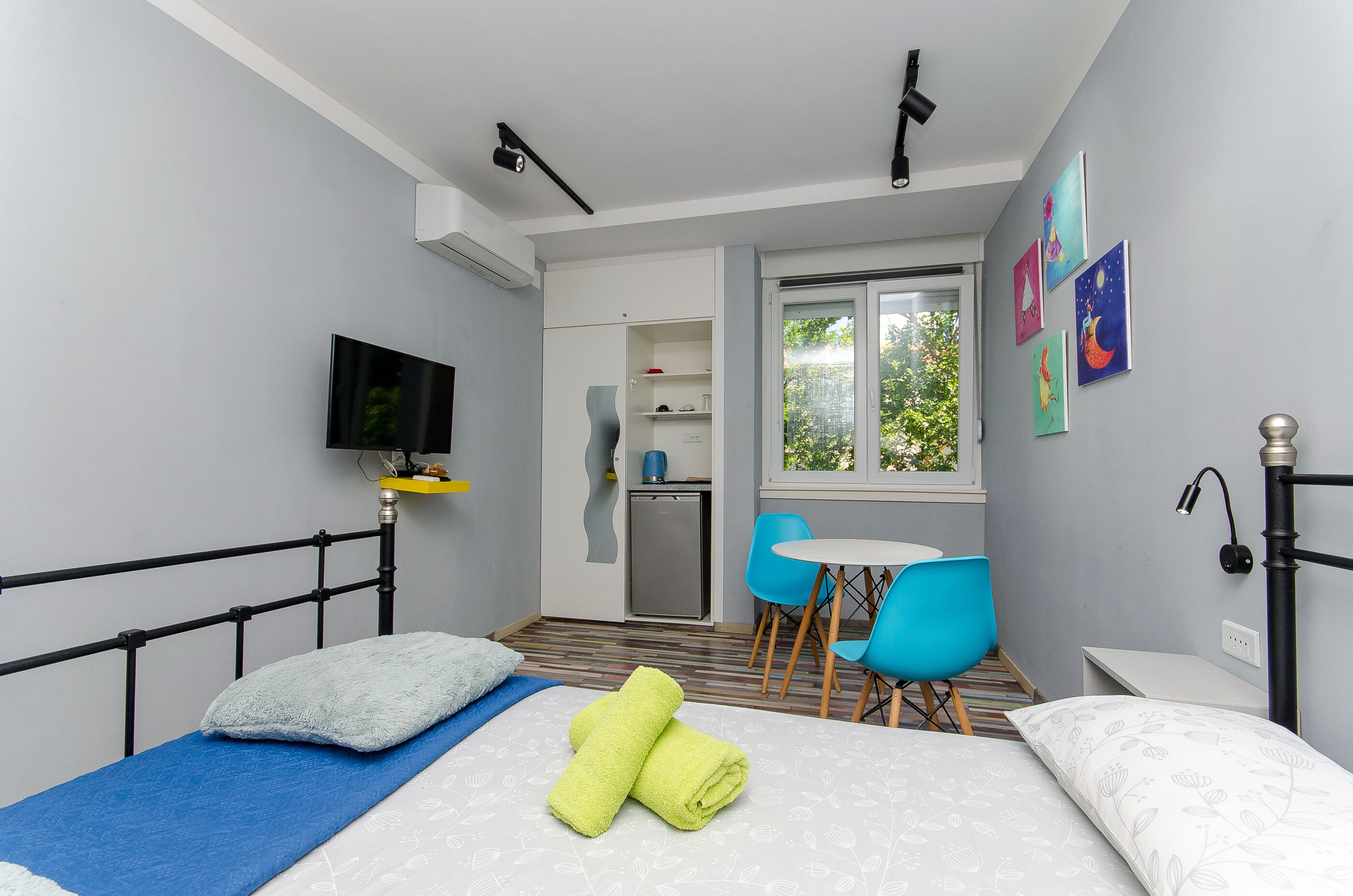 Rooms Chic 99041-S4
