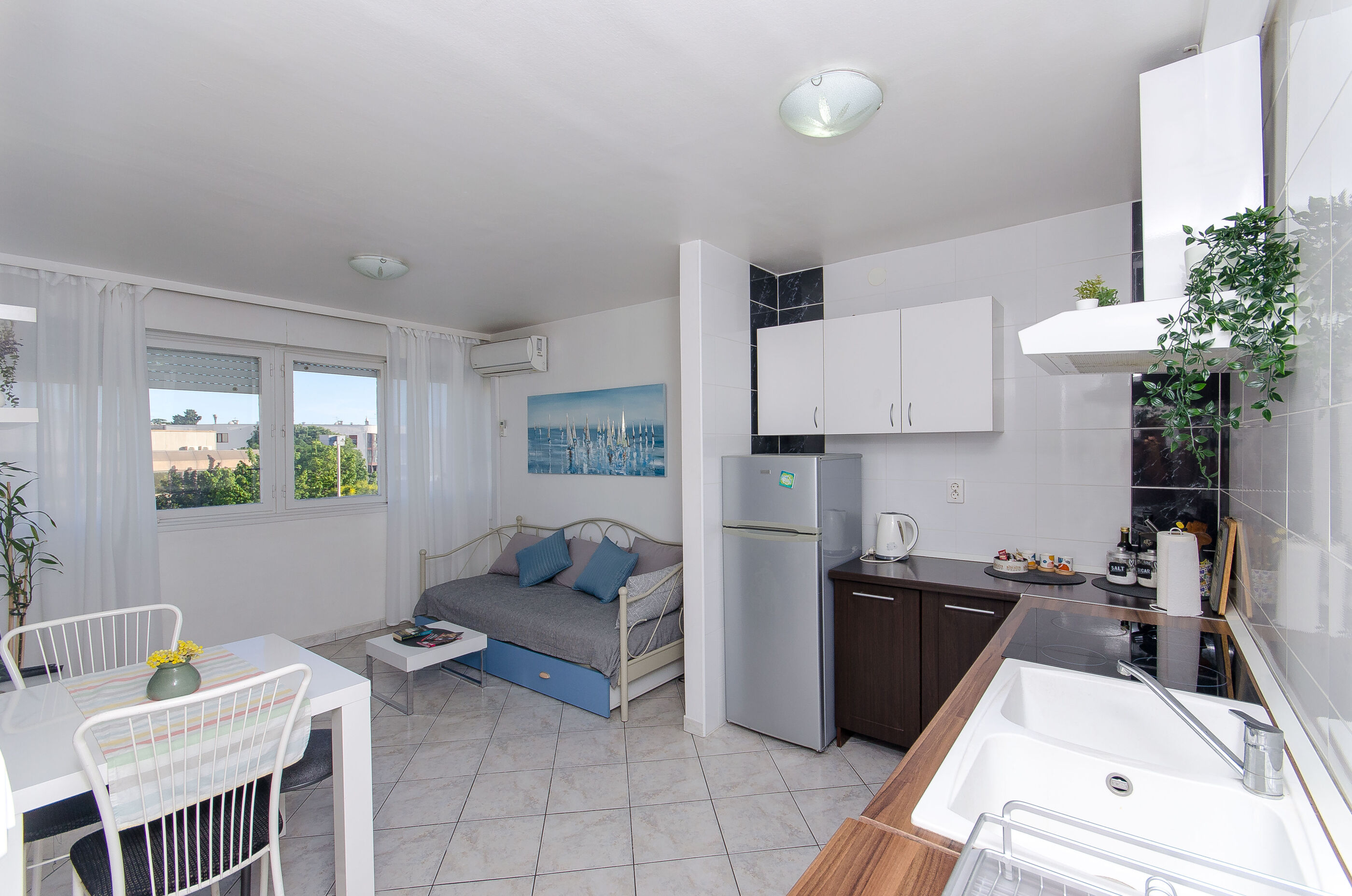 Apartment Adrian 59461-A1