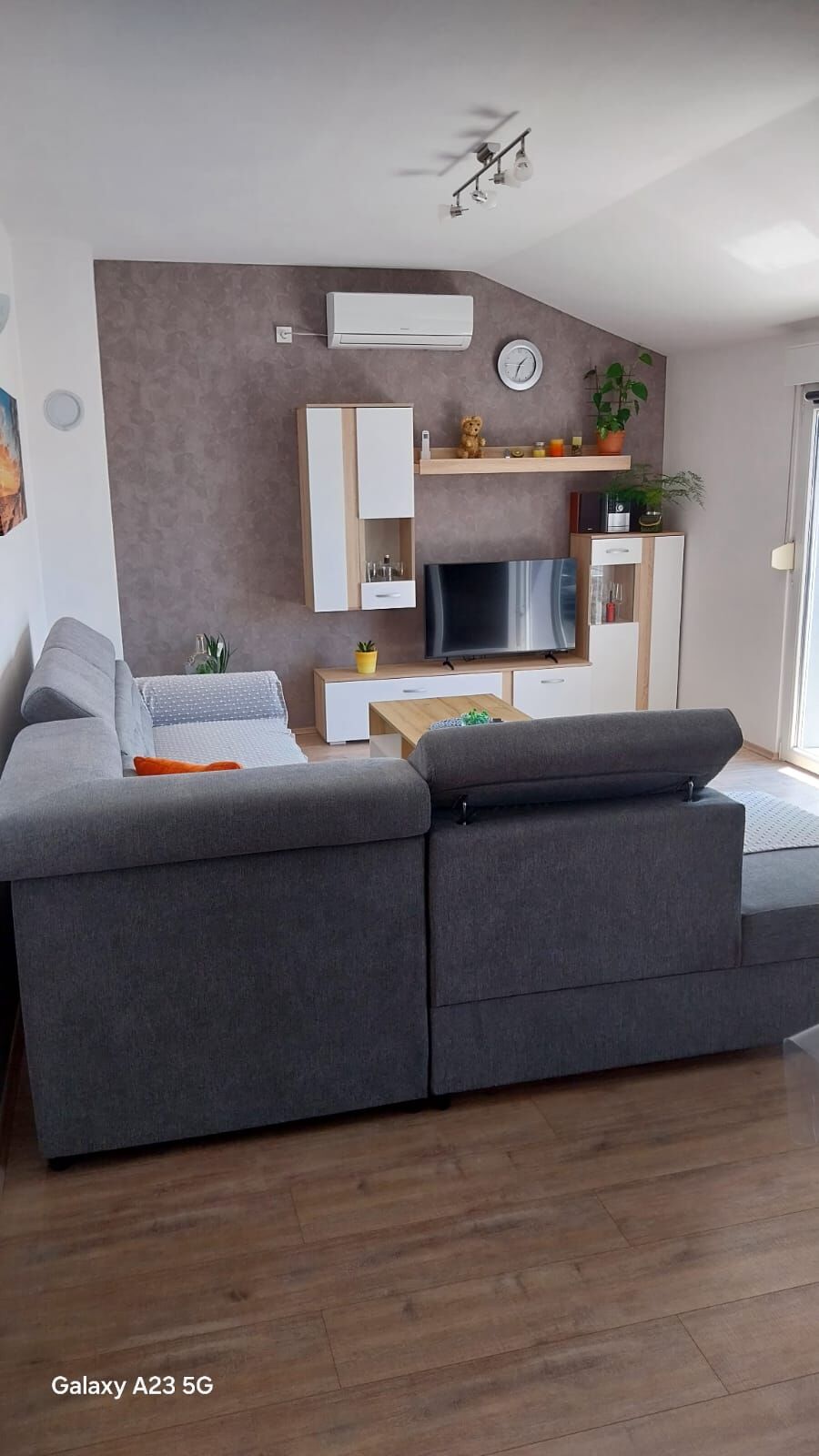 Apartment Pleša 93931-A1