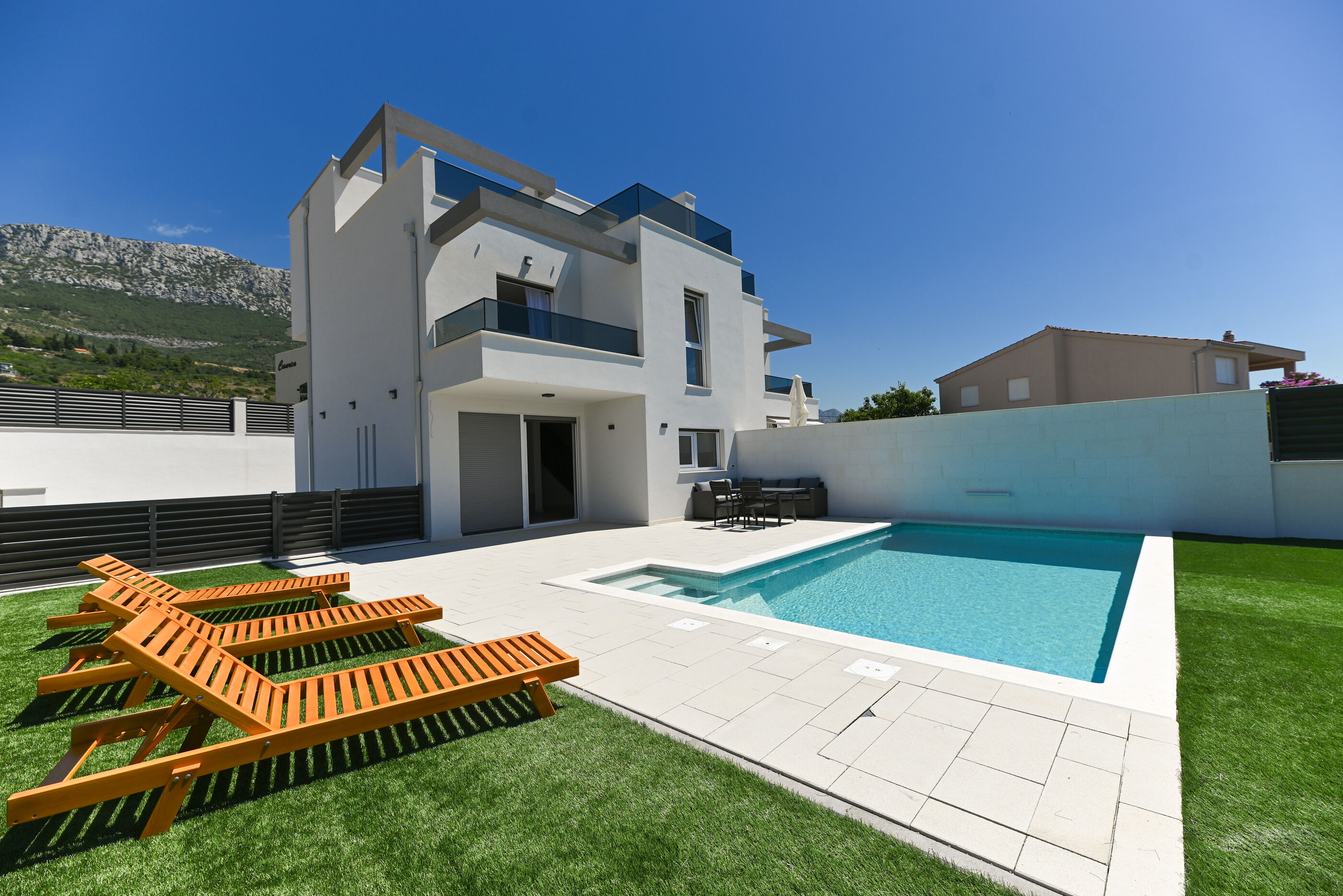 Villa Flora V0122-K1