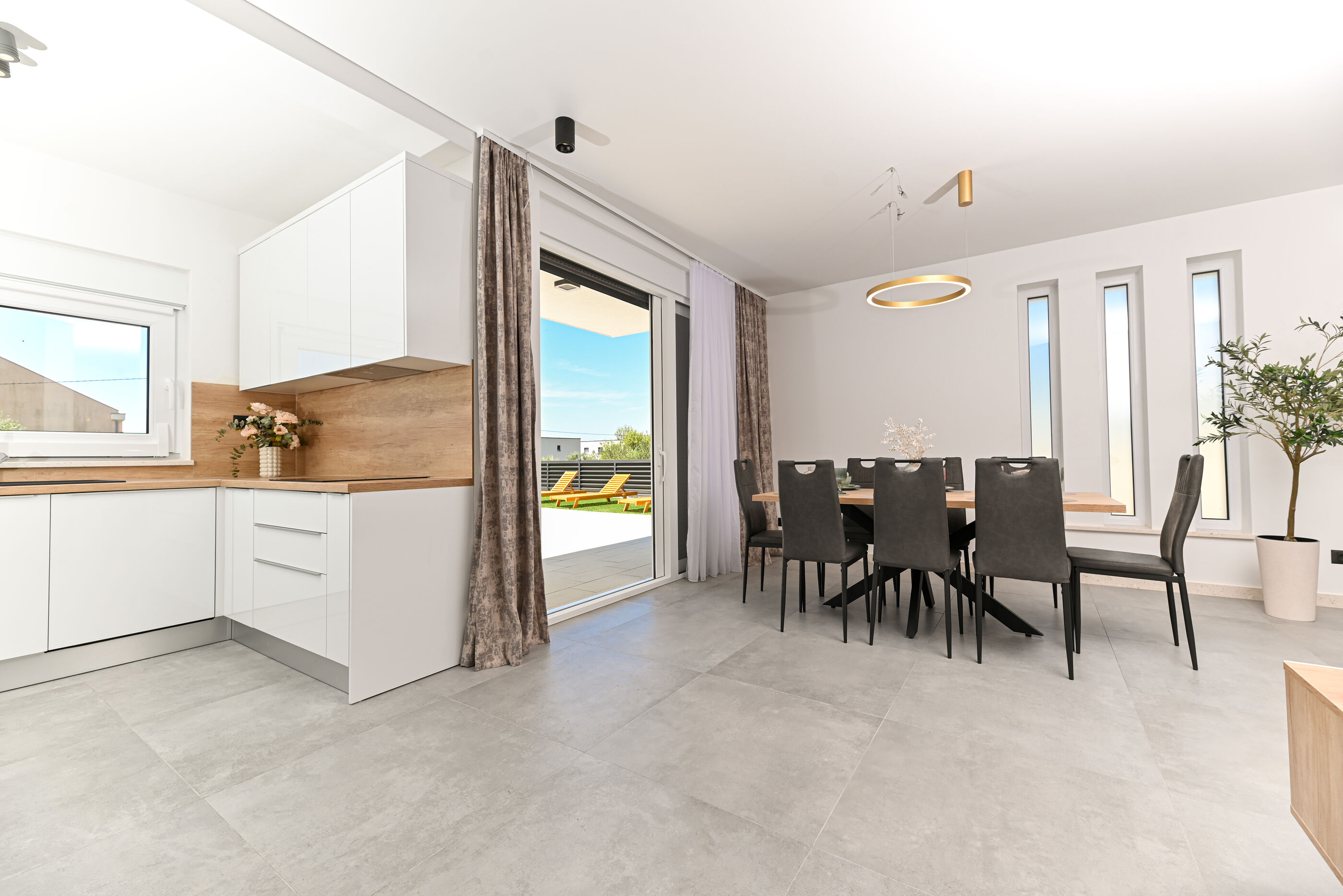 Villa Flora V0122-K1