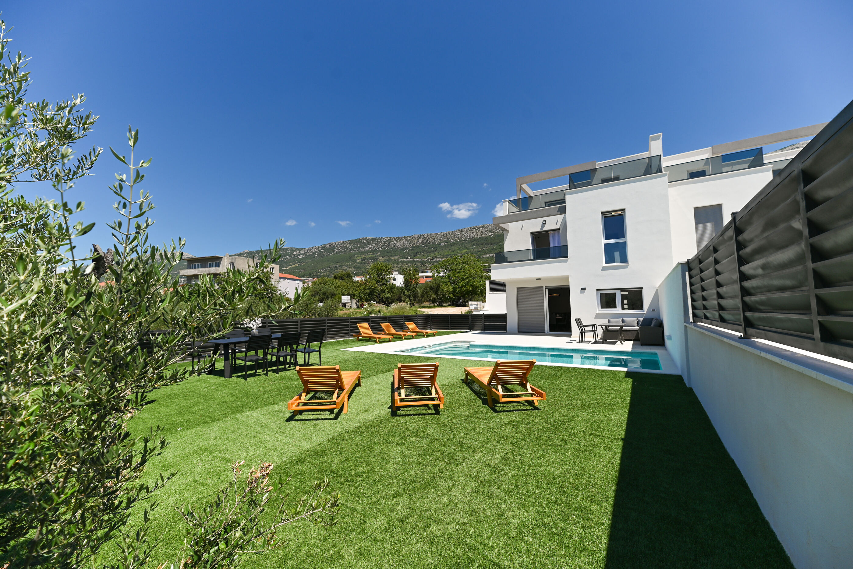 Villa Flora V0122-K1