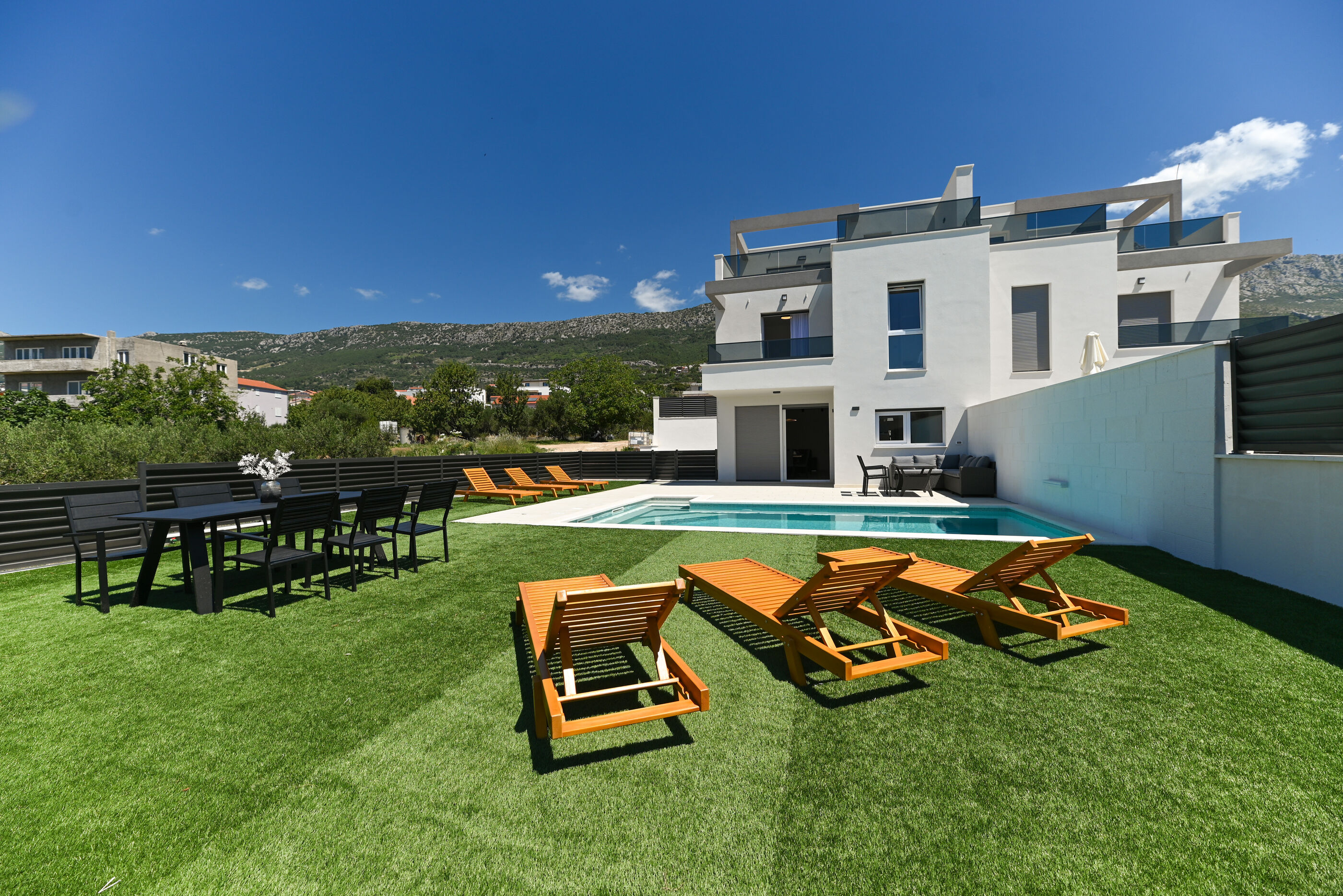 Villa Flora V0122-K1