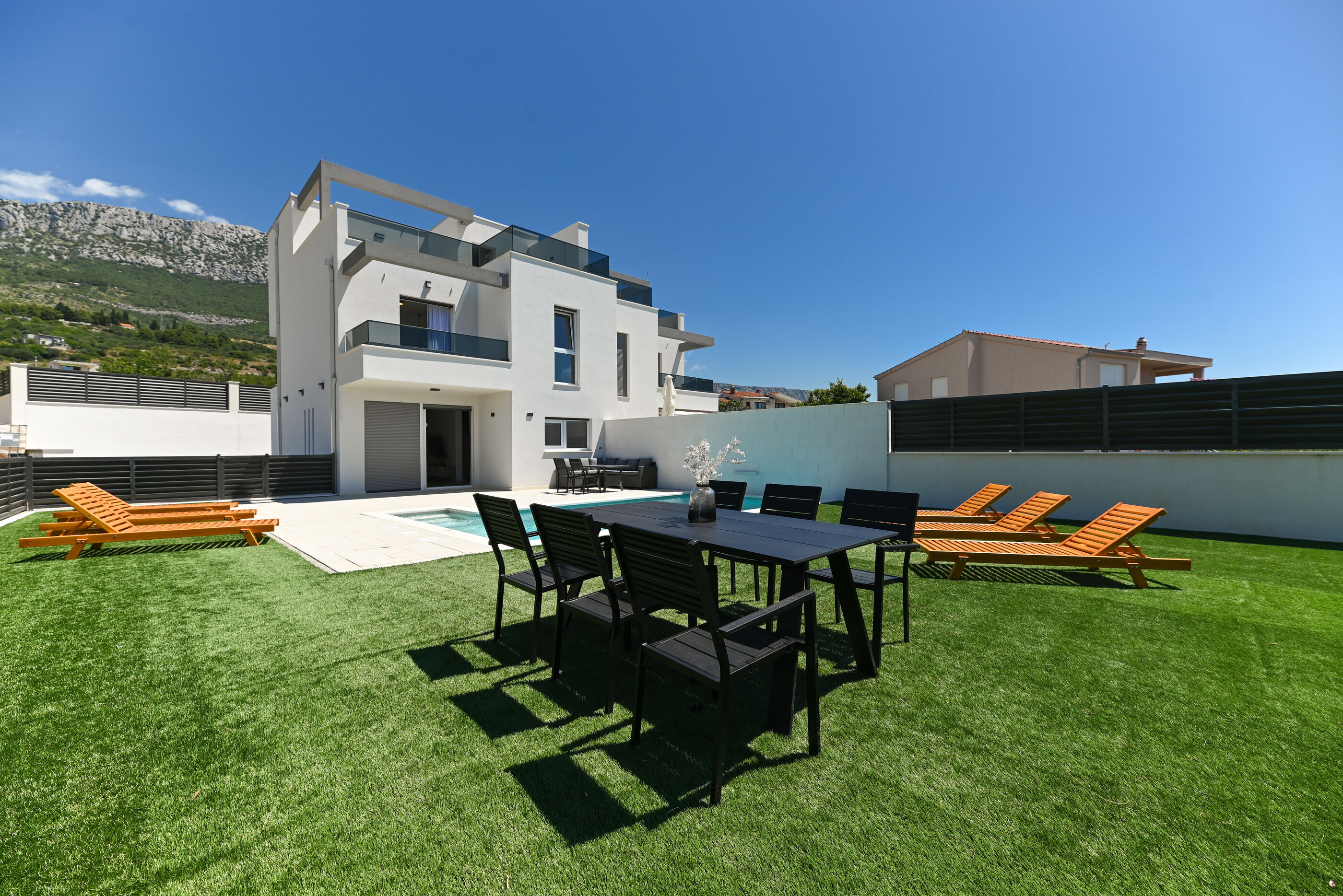 Villa Flora V0122-K1