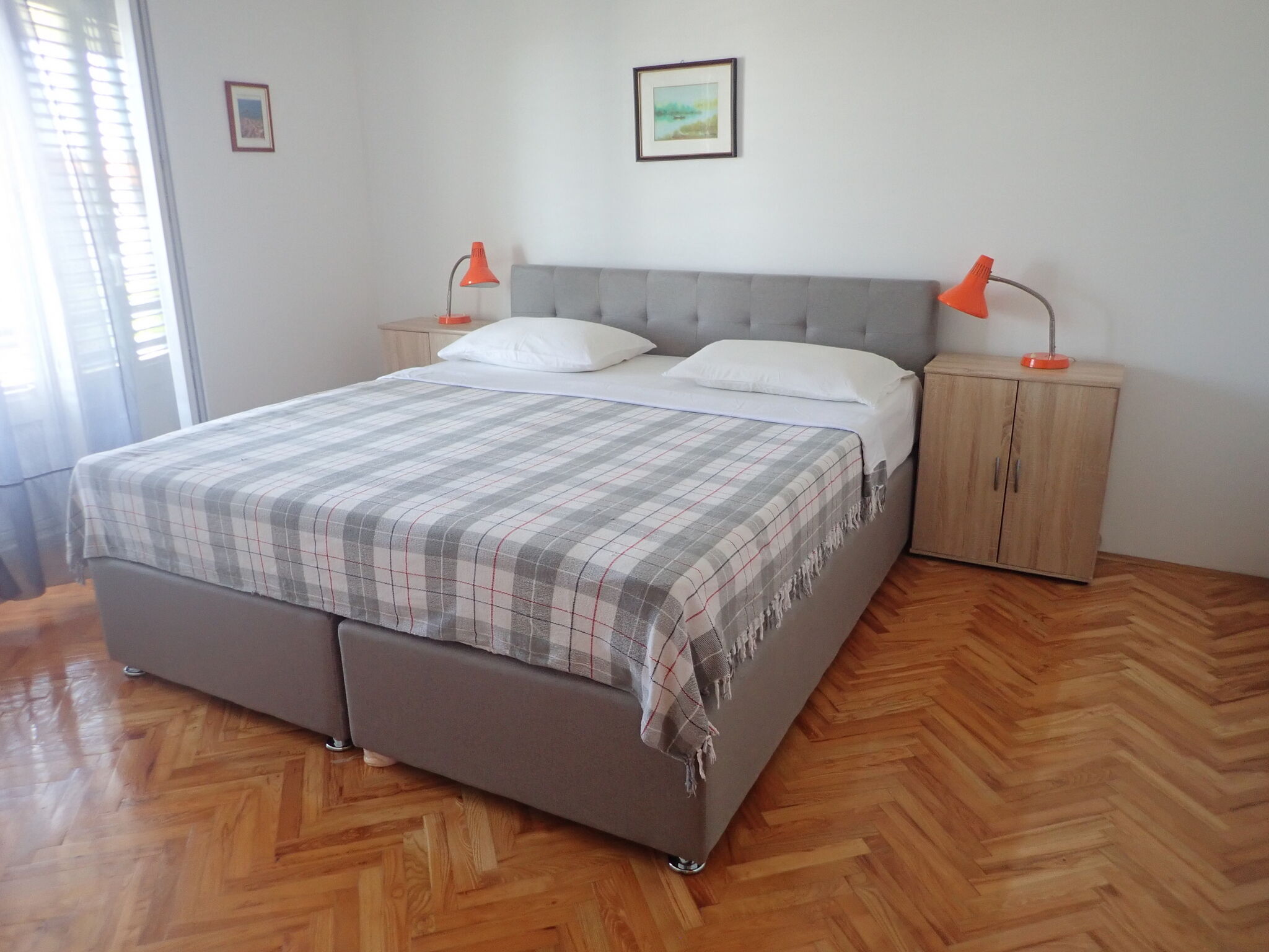 Apartments IKA 81616-A1