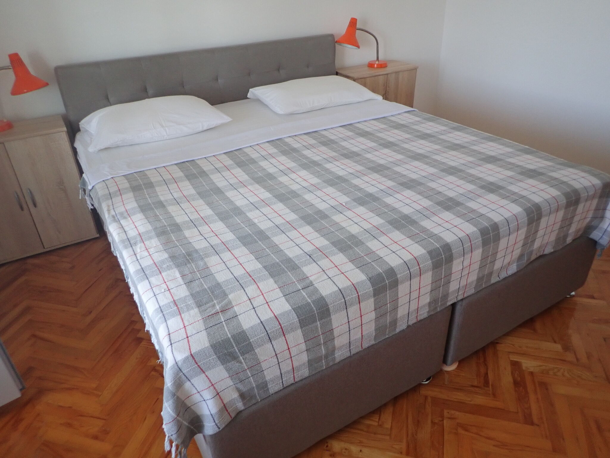 Apartments IKA 81616-A1