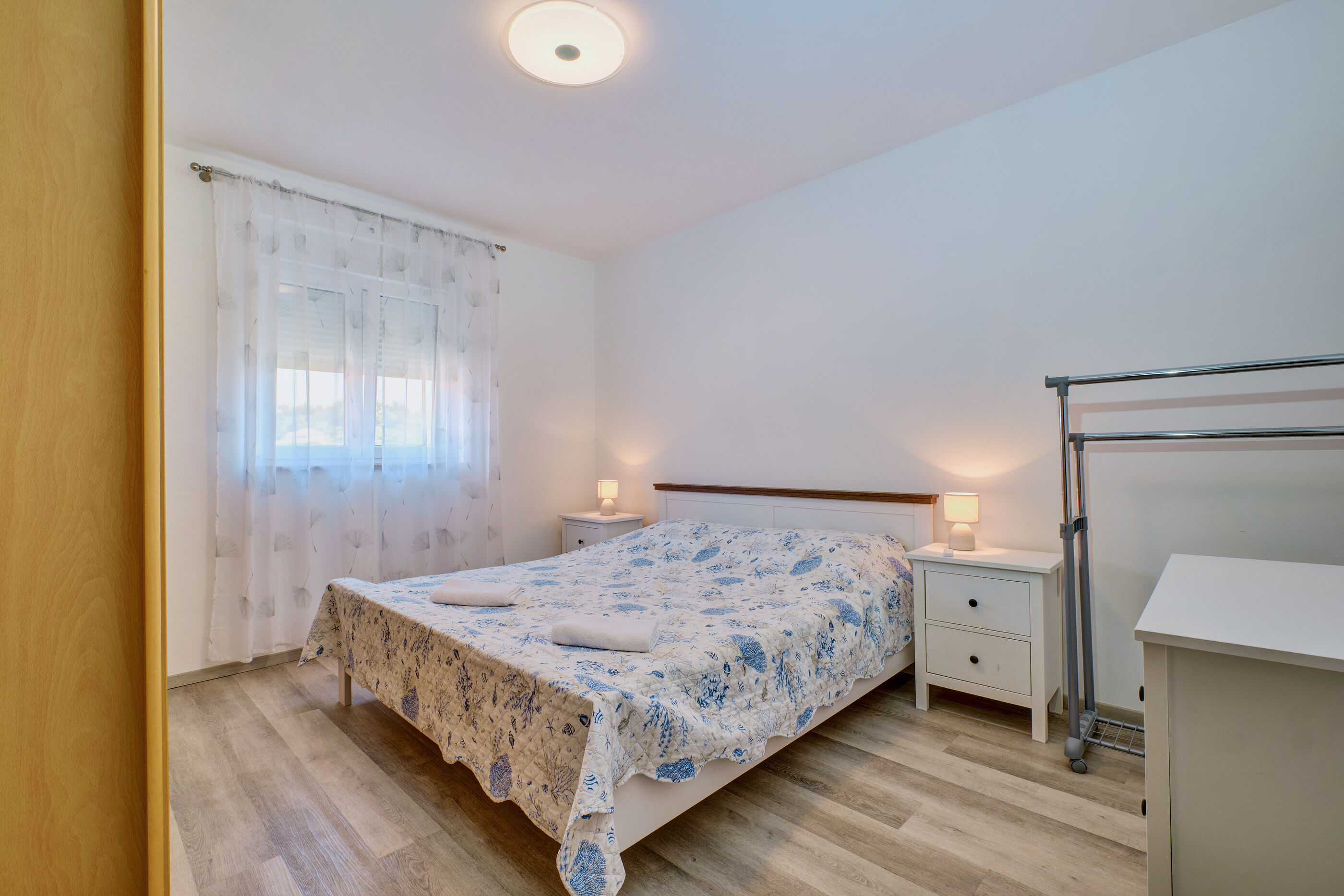 Apartments Suzana 94060-A2