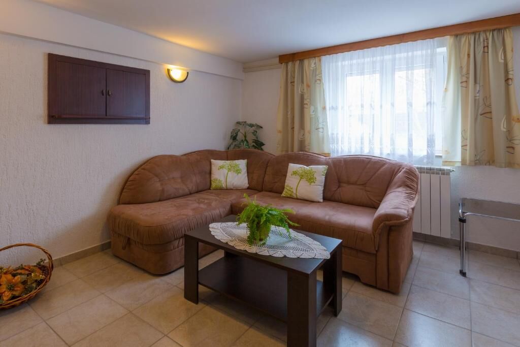 Apartments Panos 101472-A1