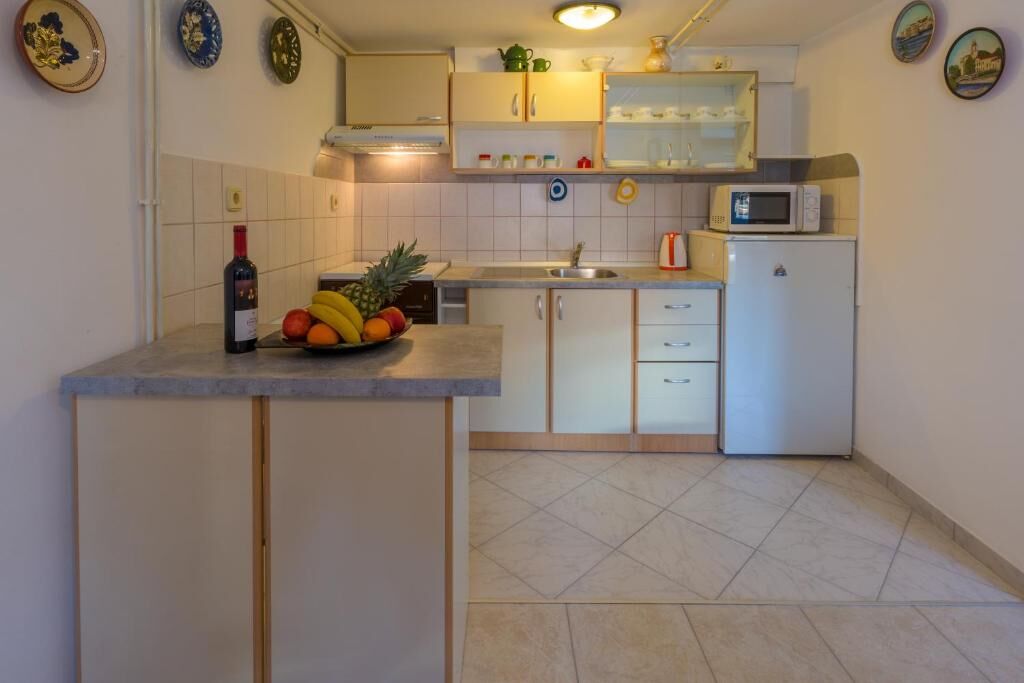 Apartments Panos 101472-A1