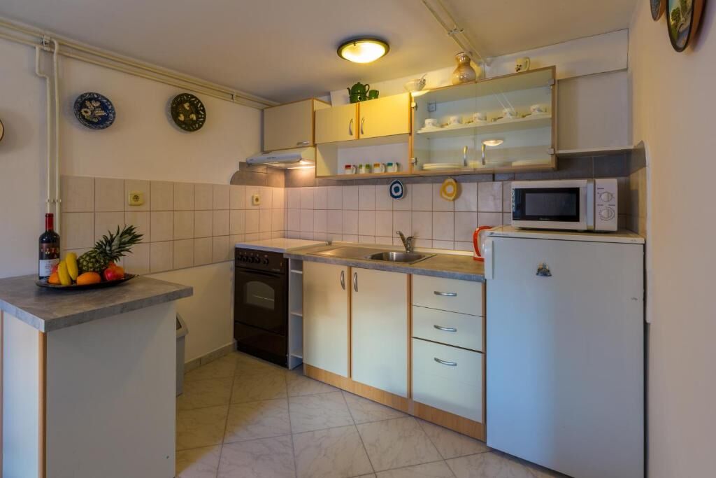 Apartments Panos 101472-A1