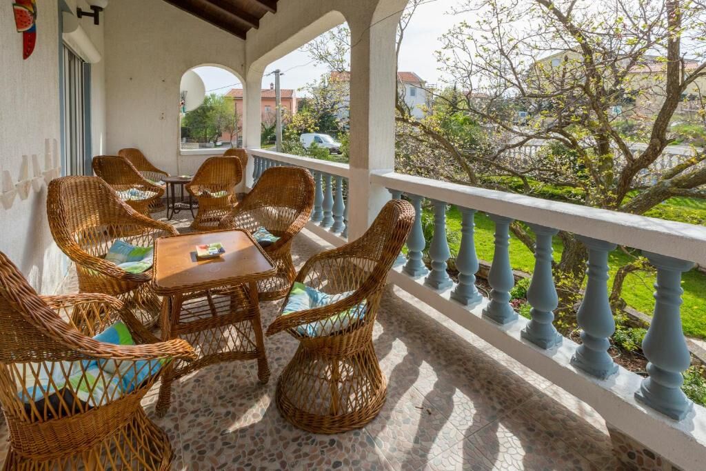 Apartments Panos 101472-A2