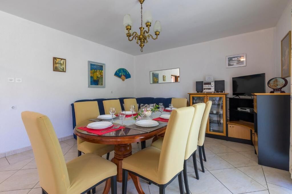 Apartments Panos 101472-A2